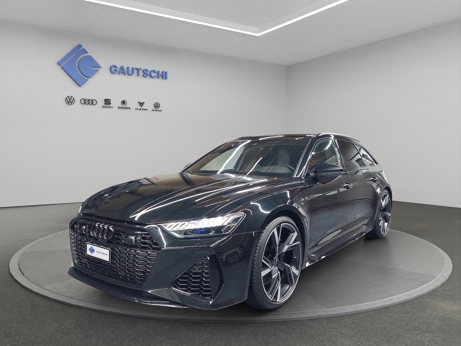 AUDI RS6 Avant 4.0 TFSI V8 Performance quattro — slika 1