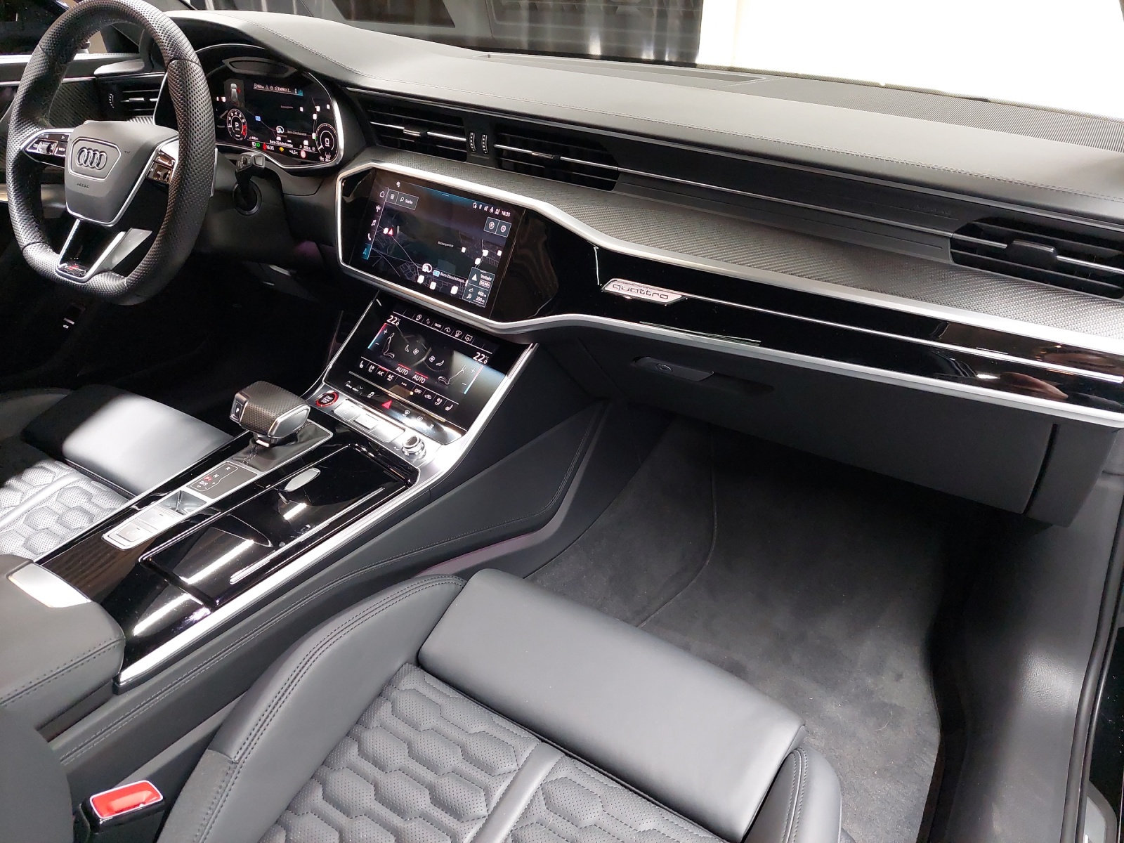 AUDI RS6 Avant 4.0 TFSI V8 Performance quattro-image-9
