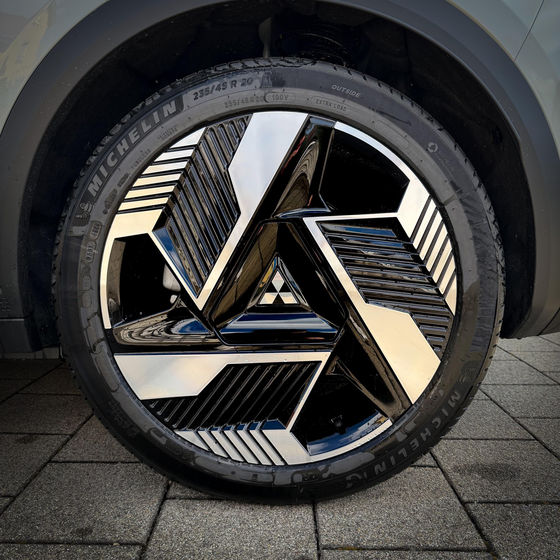 MITSUBISHI Eclipse Cross Instyle-image-2