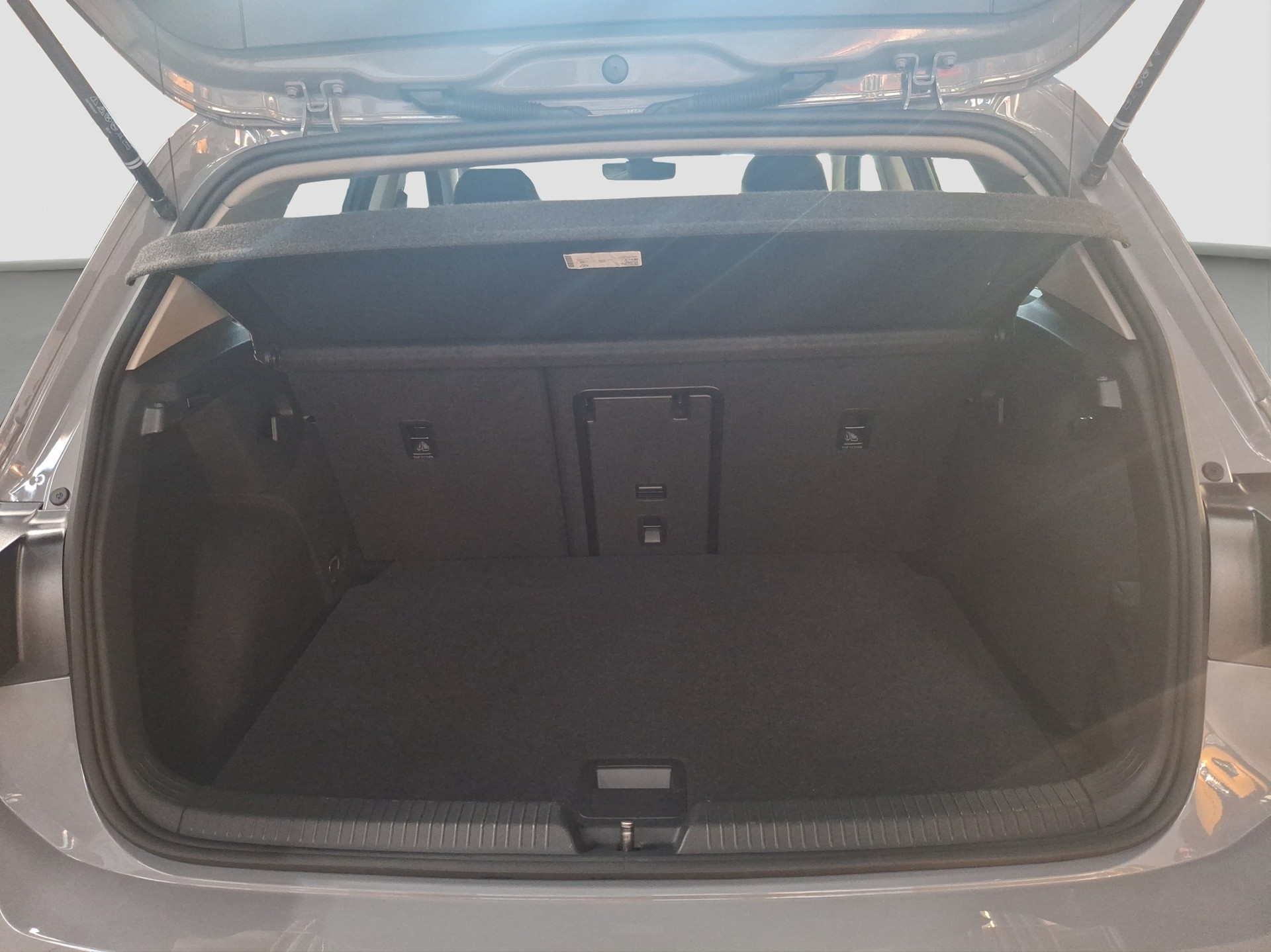 VW Golf 1.5 e TSI ACT Life DSG-image-6