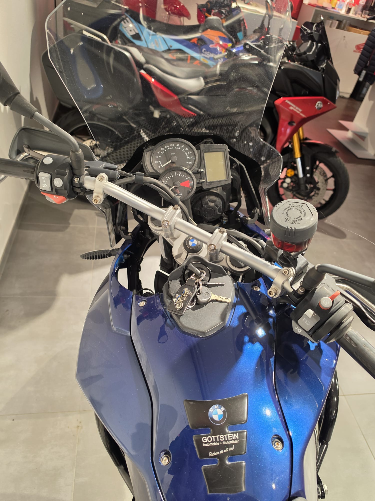 BMW F650 GS-showroom-element-3