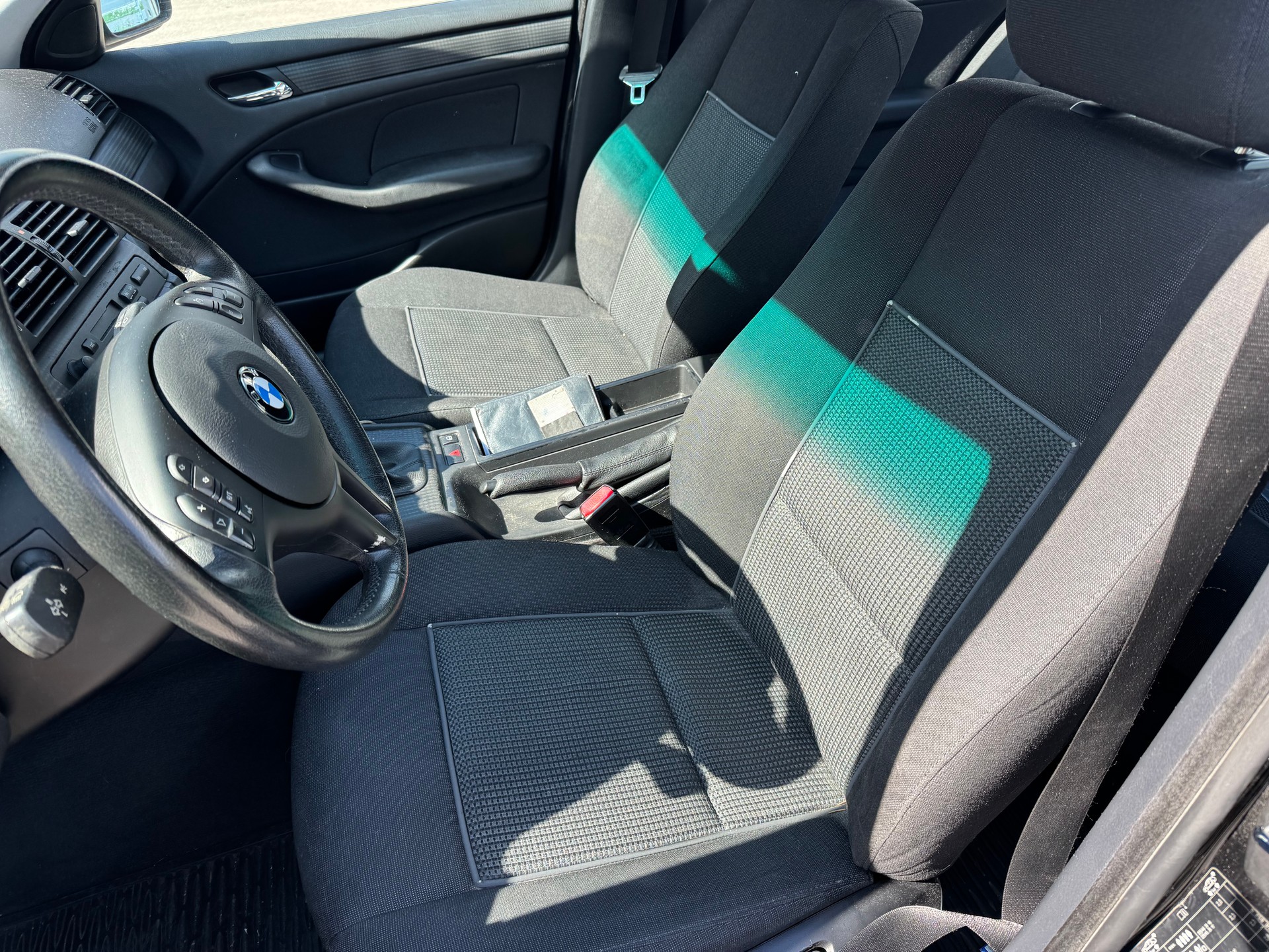BMW 318i-image-4