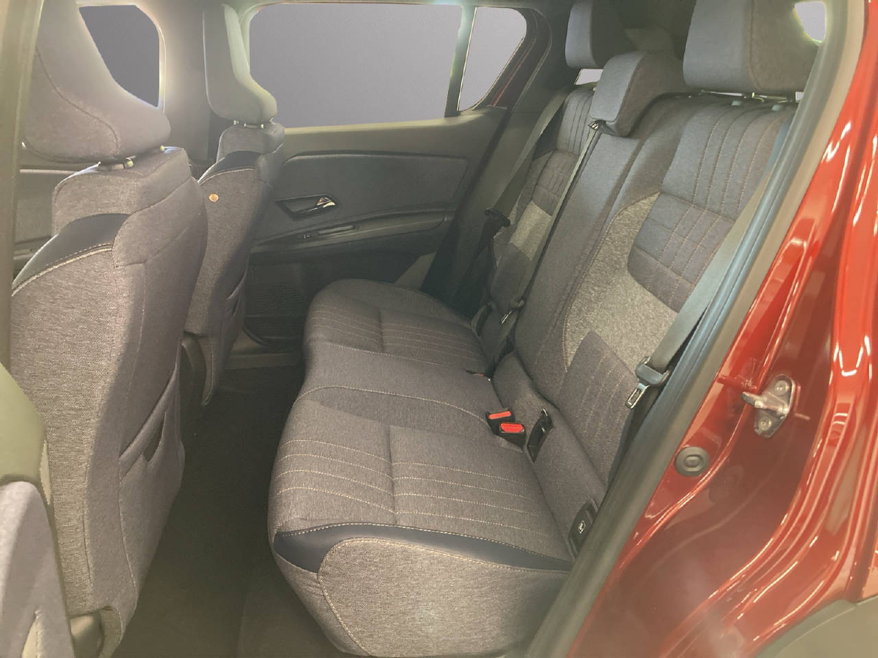 RENAULT R4 E-Tech Comfort Range techno-image-3