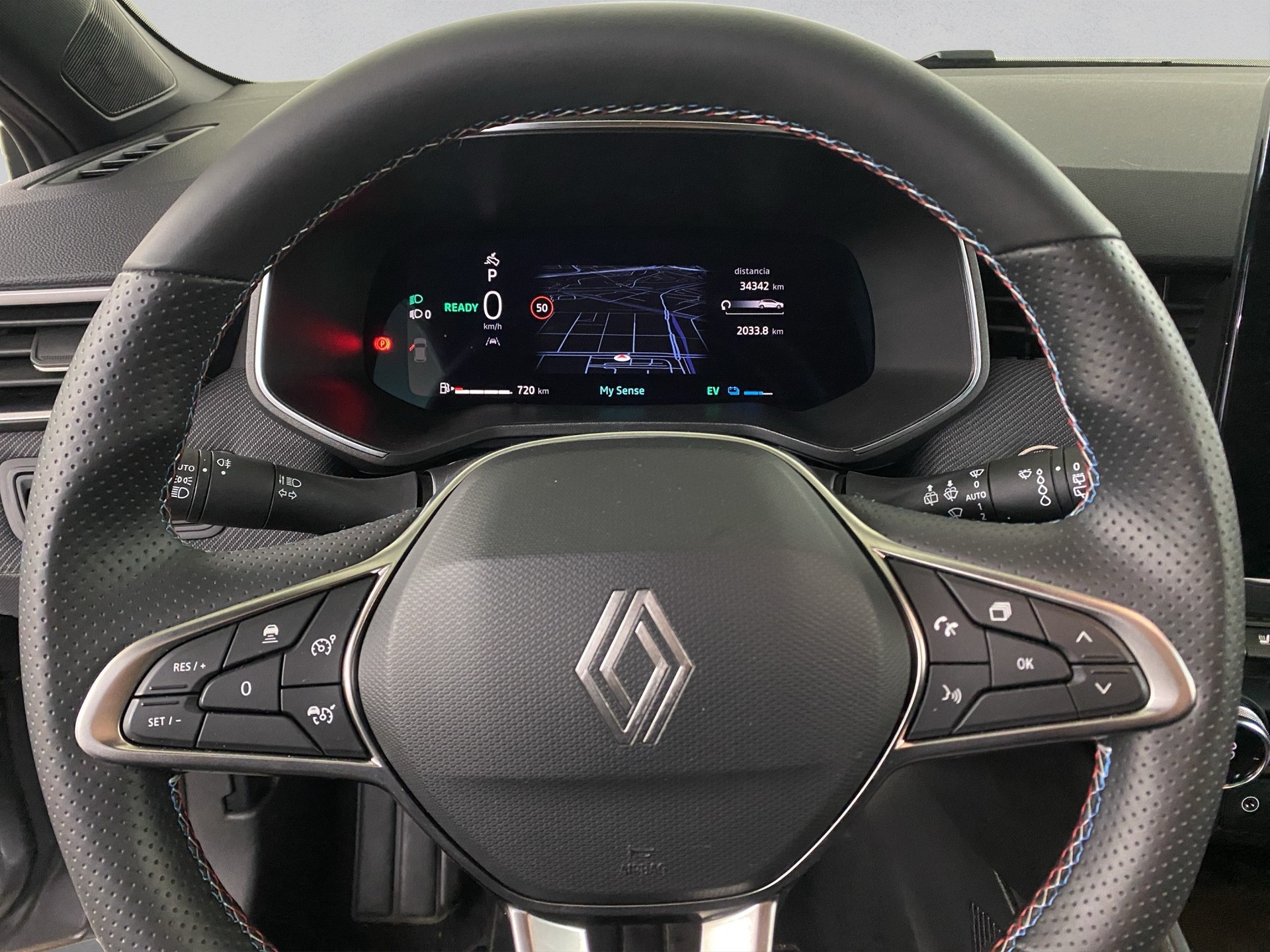 RENAULT Clio 1.6 E-Tech Esprit Alpine-image-8