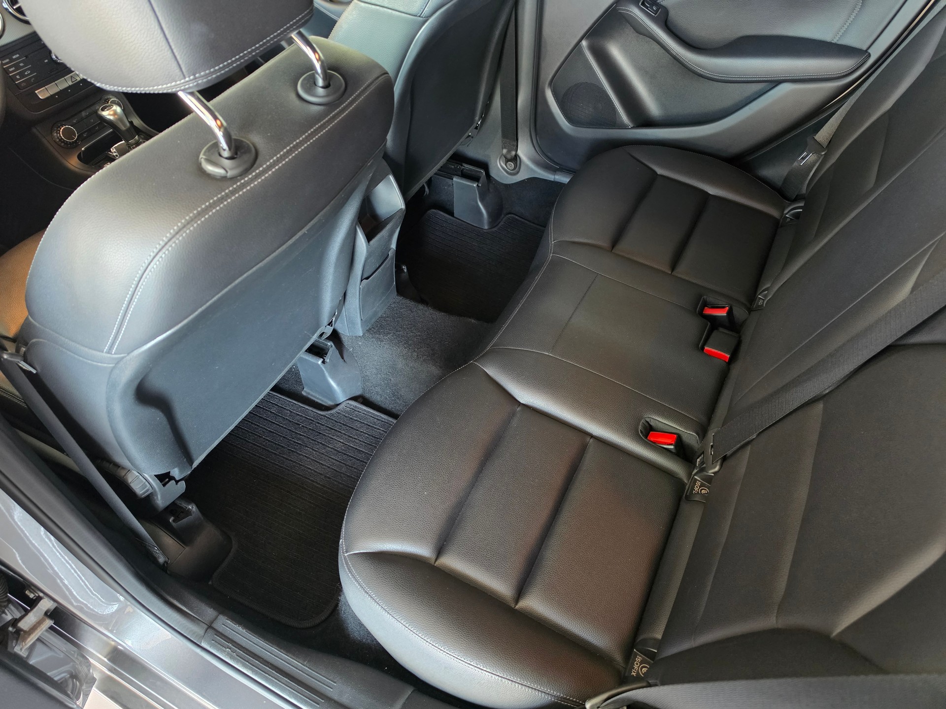 MERCEDES-BENZ B 200 CDI Urban-image-9