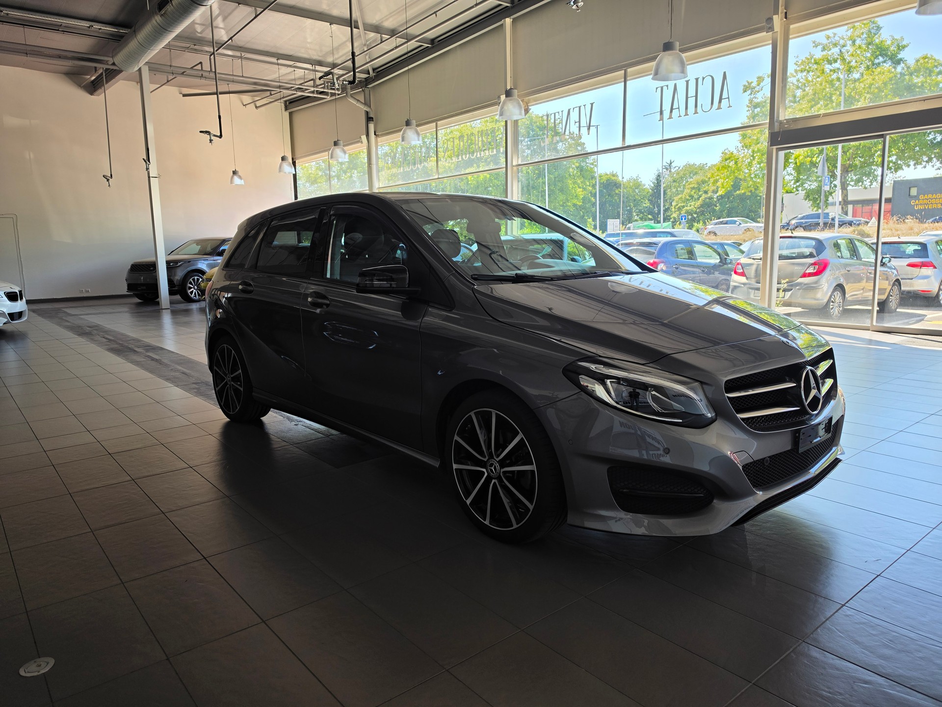 MERCEDES-BENZ B 200 CDI Urban-image-6