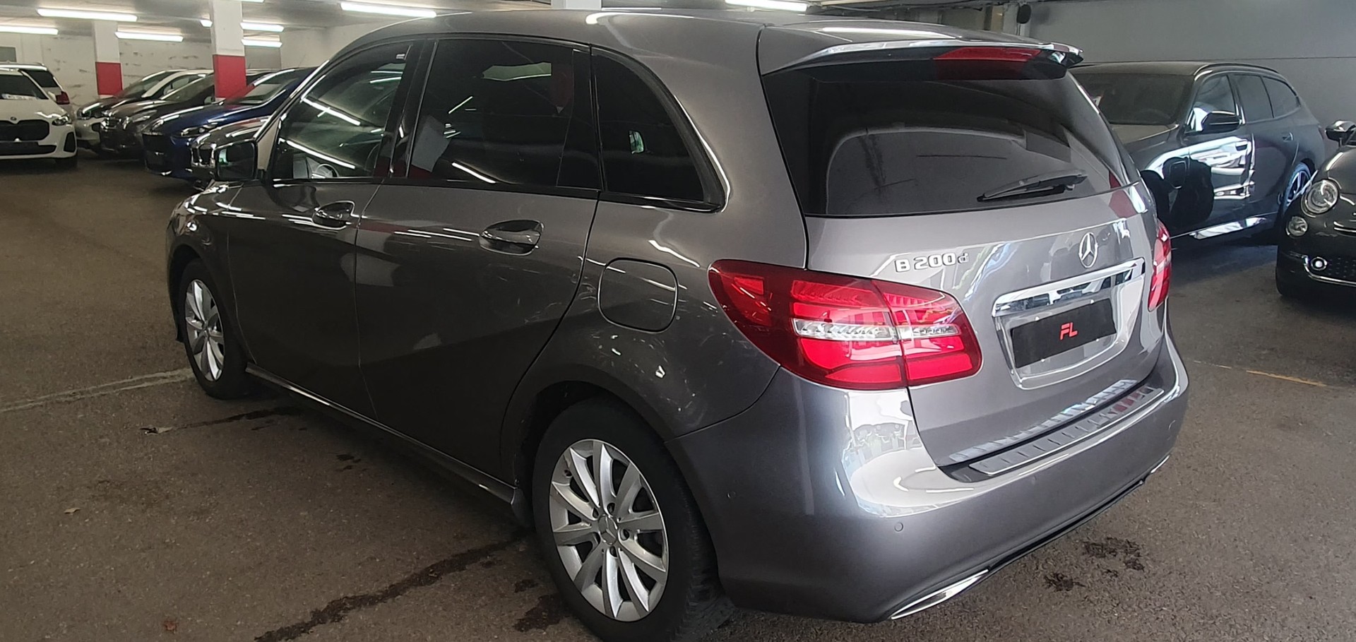 MERCEDES-BENZ B 200 CDI Urban-image-4