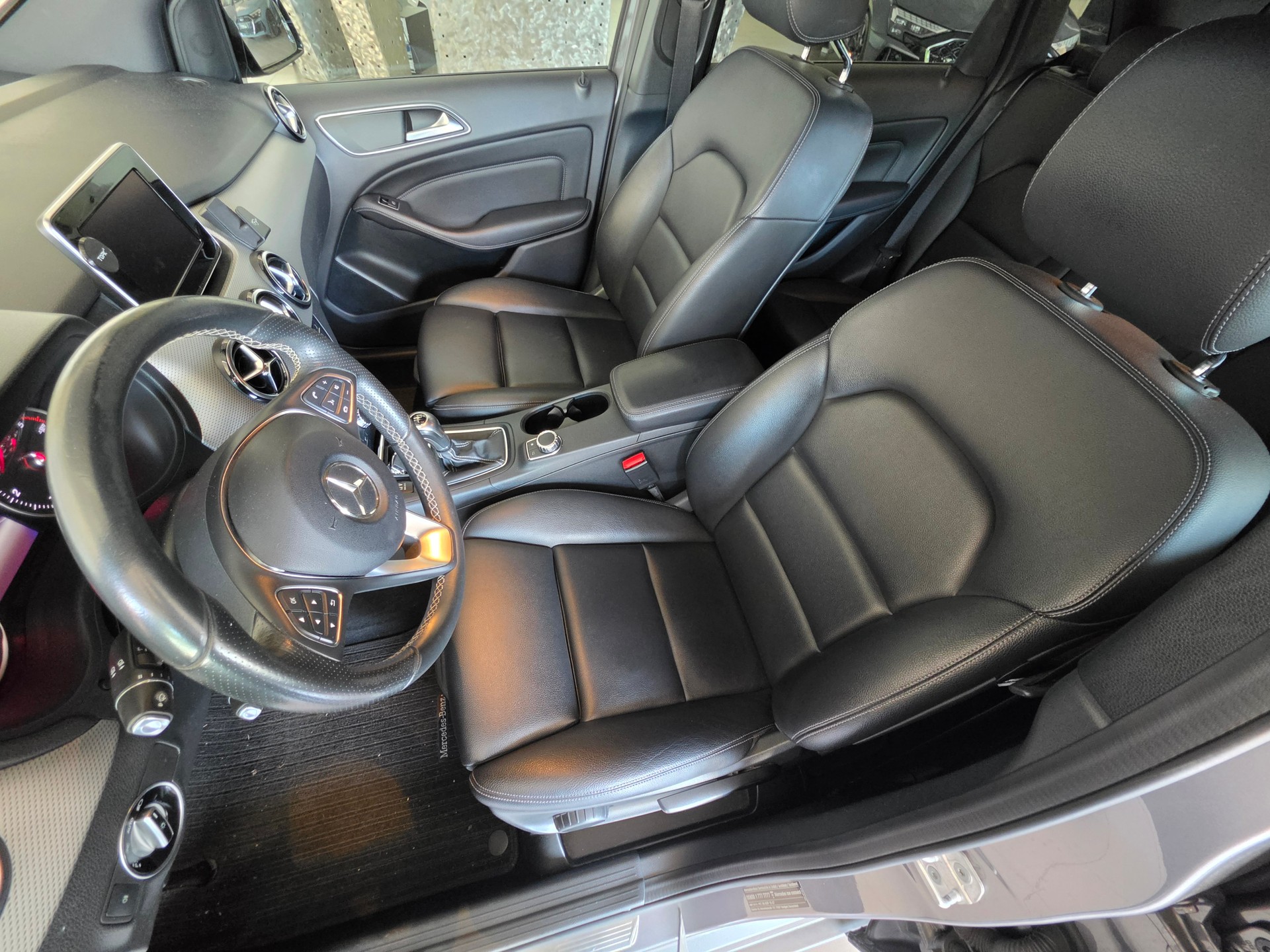 MERCEDES-BENZ B 200 CDI Urban-image-15