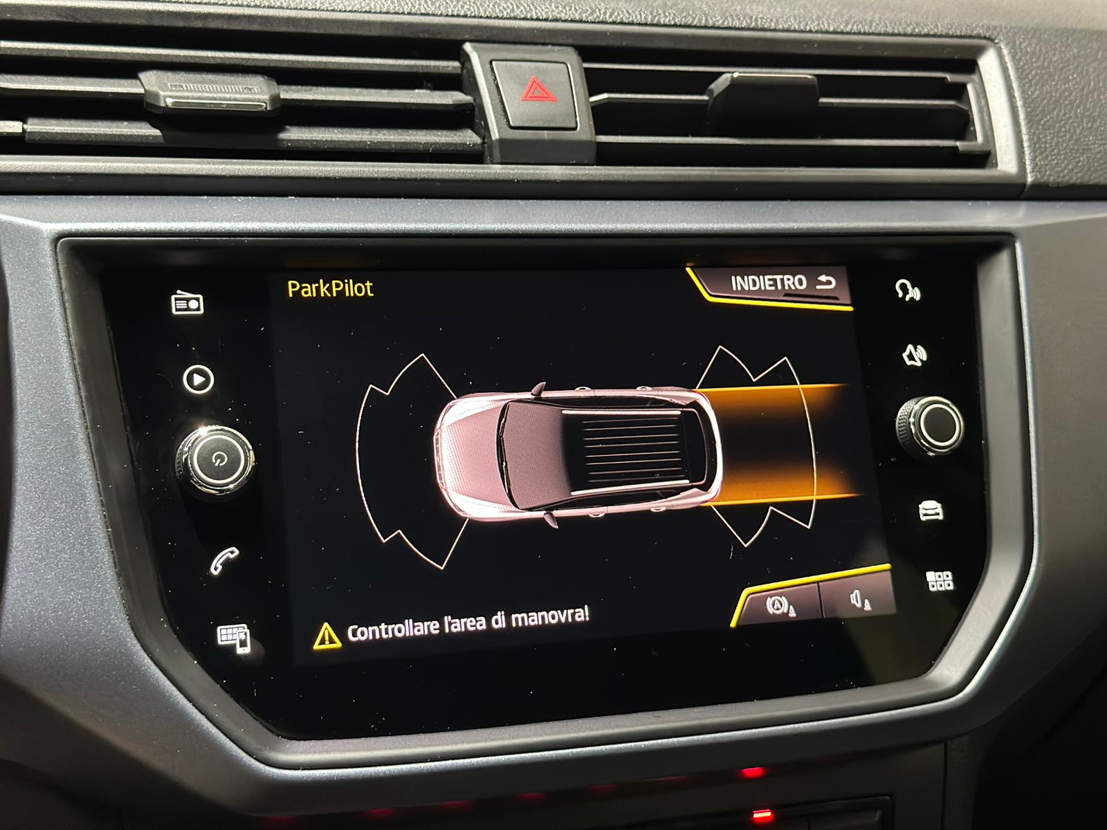 SEAT Arona 1.0 TSI Eco Reference-image-12