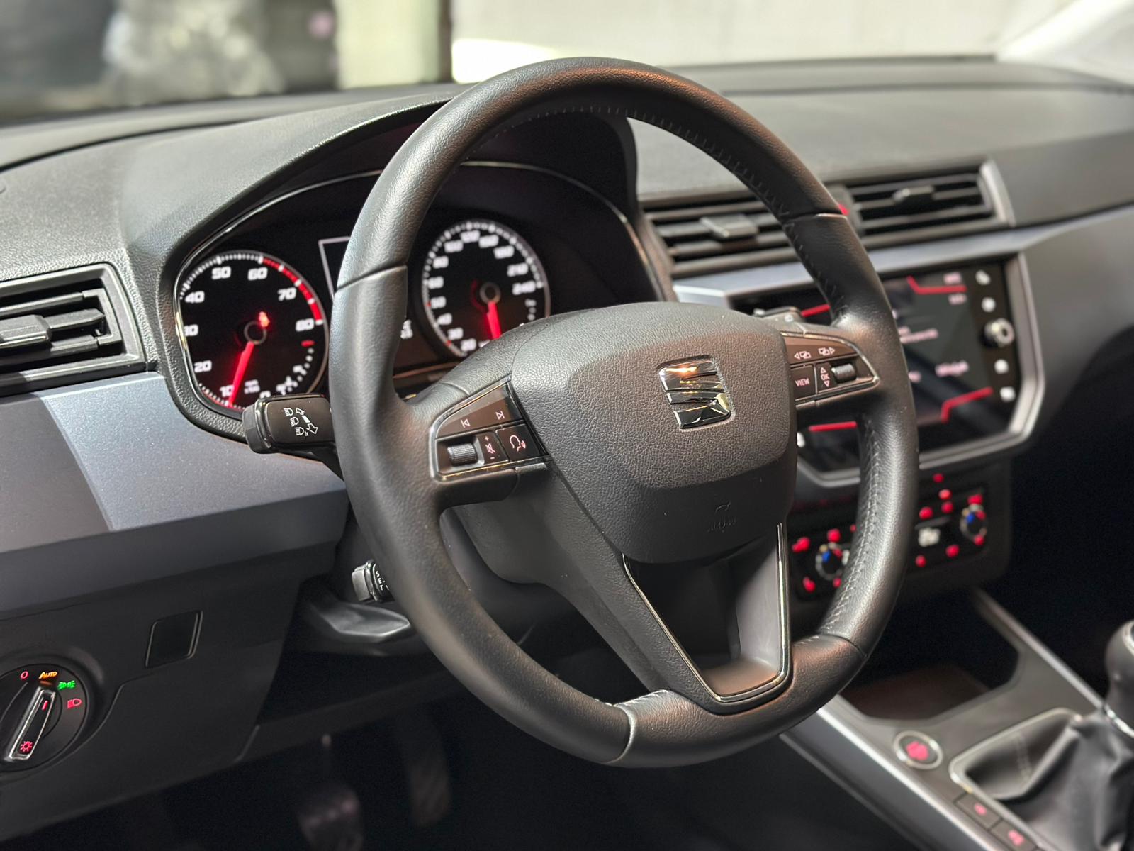 SEAT Arona 1.0 TSI Eco Reference-image-7
