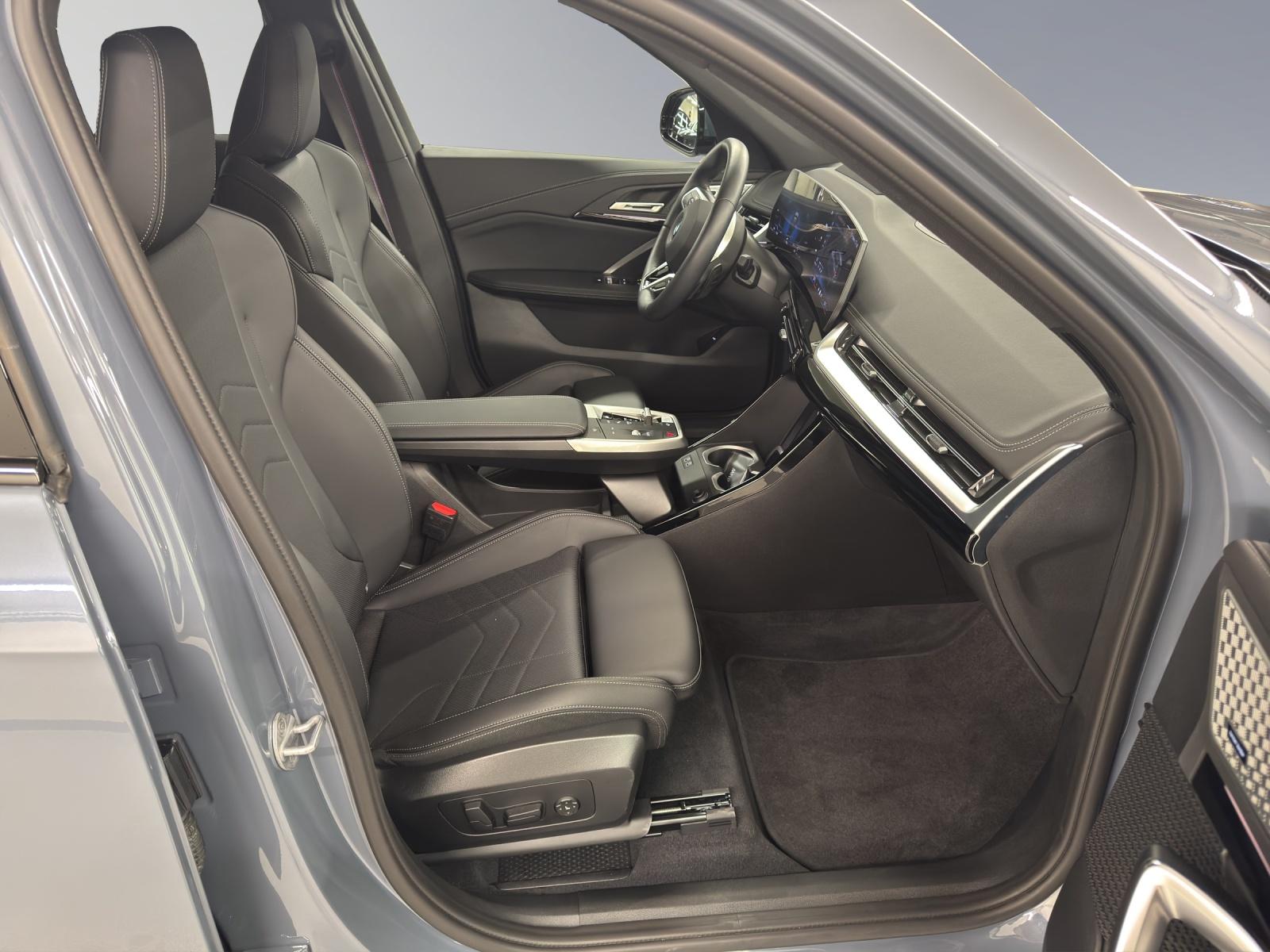 BMW X1 20d xDrive-image-14