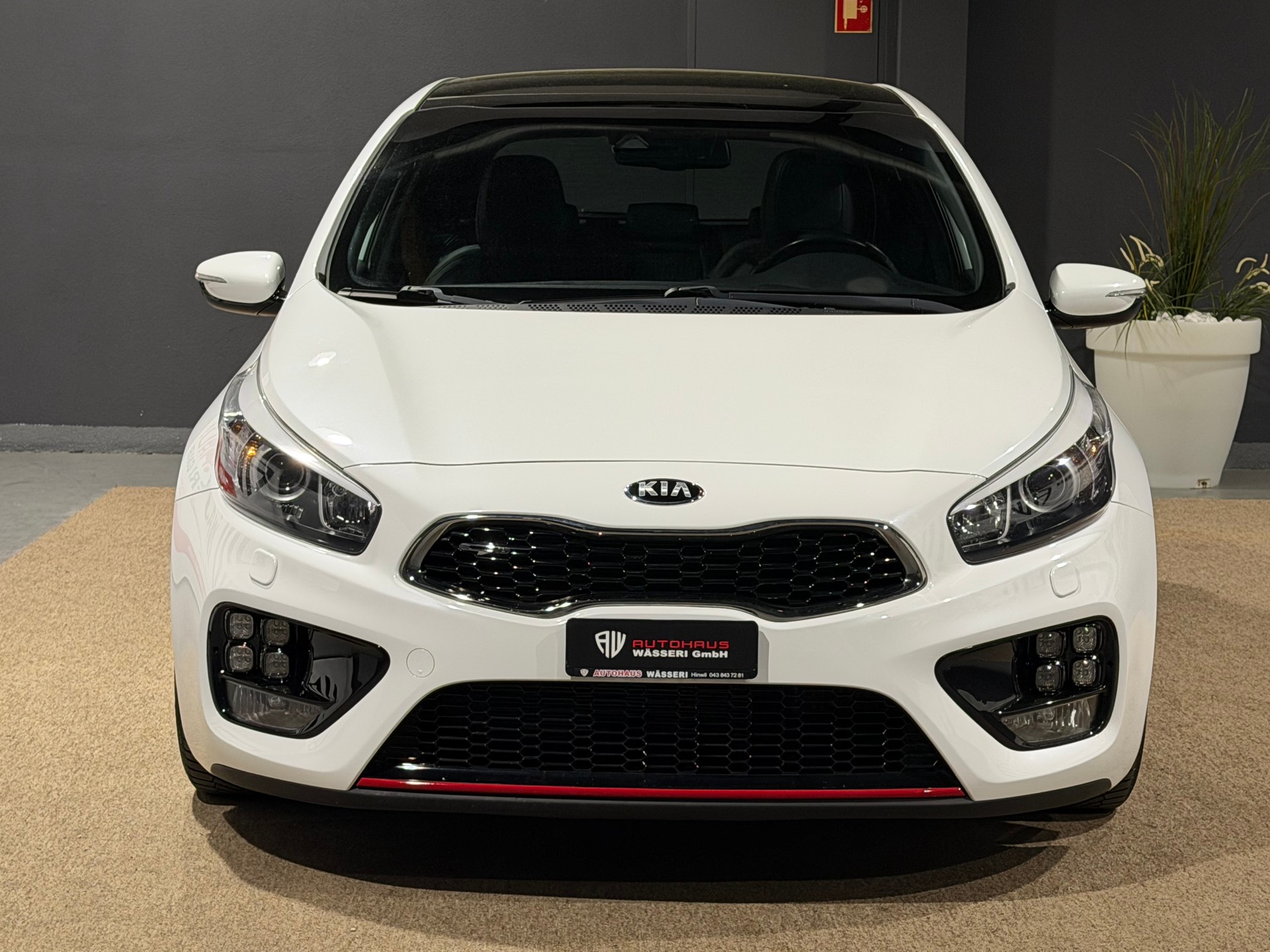 KIA Cee'd 1.6 GDi GT-image-7