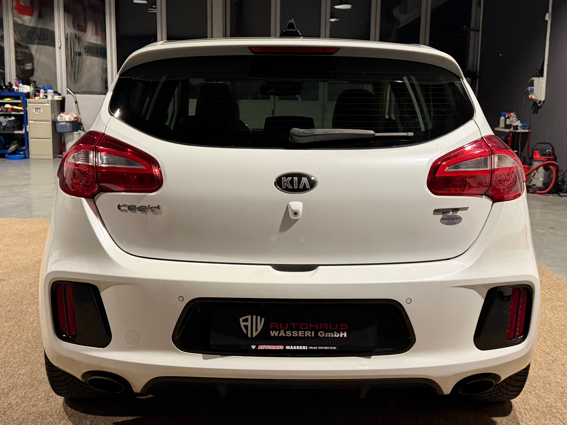 KIA Cee'd 1.6 GDi GT-image-3