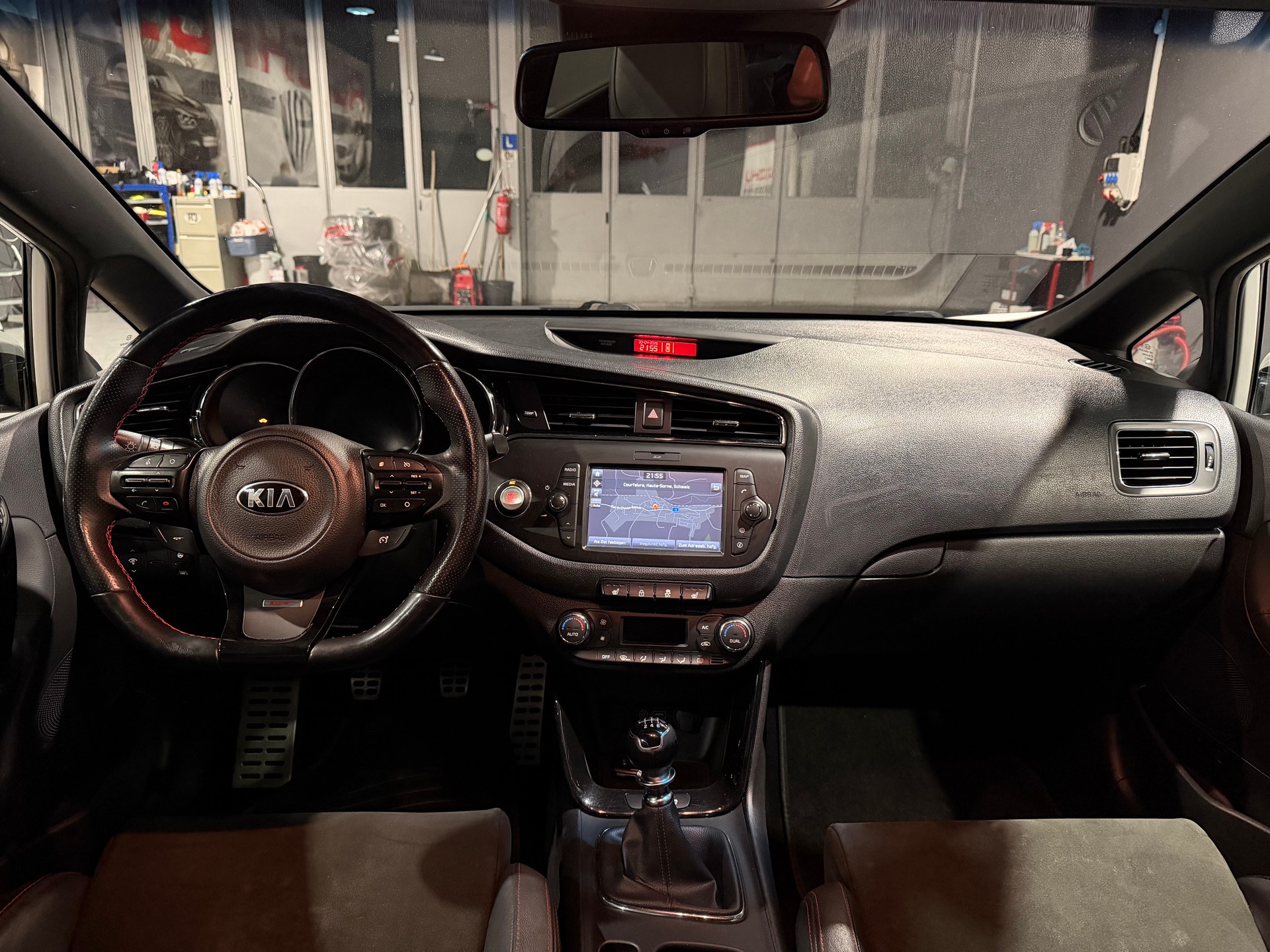 KIA Cee'd 1.6 GDi GT-image-9
