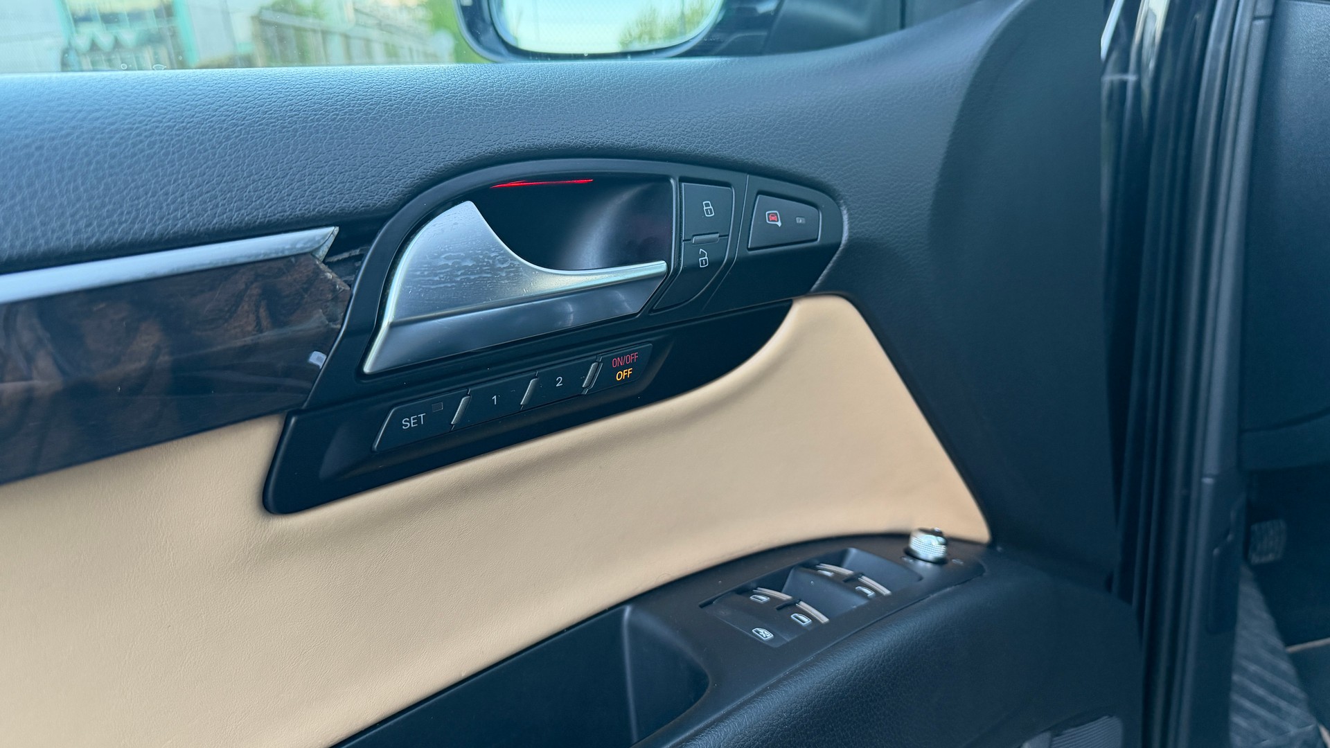 AUDI Q7 4.2 TDI quattro tiptronic **EXCLUSIVE / AHK**-image-10