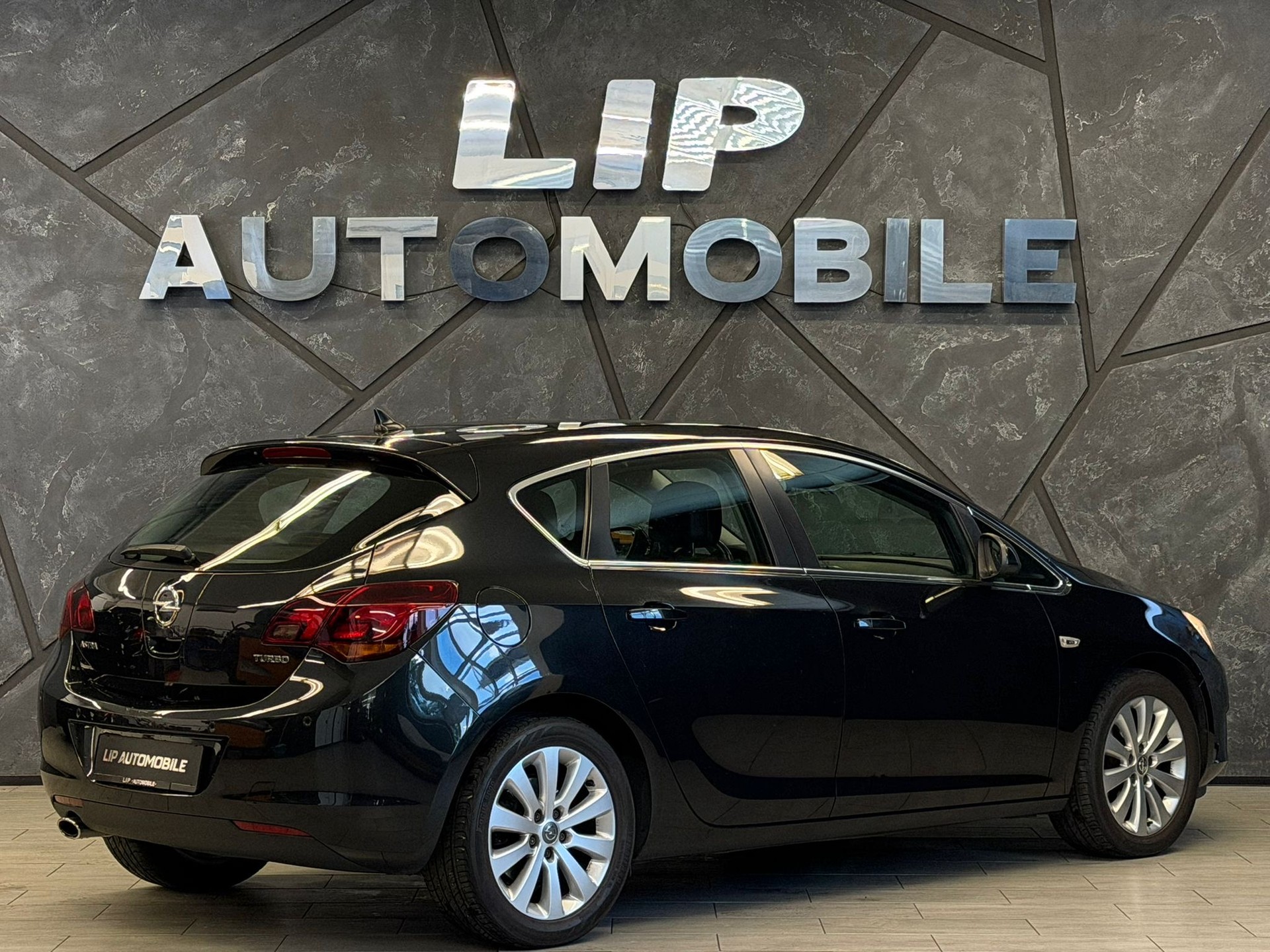OPEL Astra 1.6i 16V Turbo Enjoy-image-5