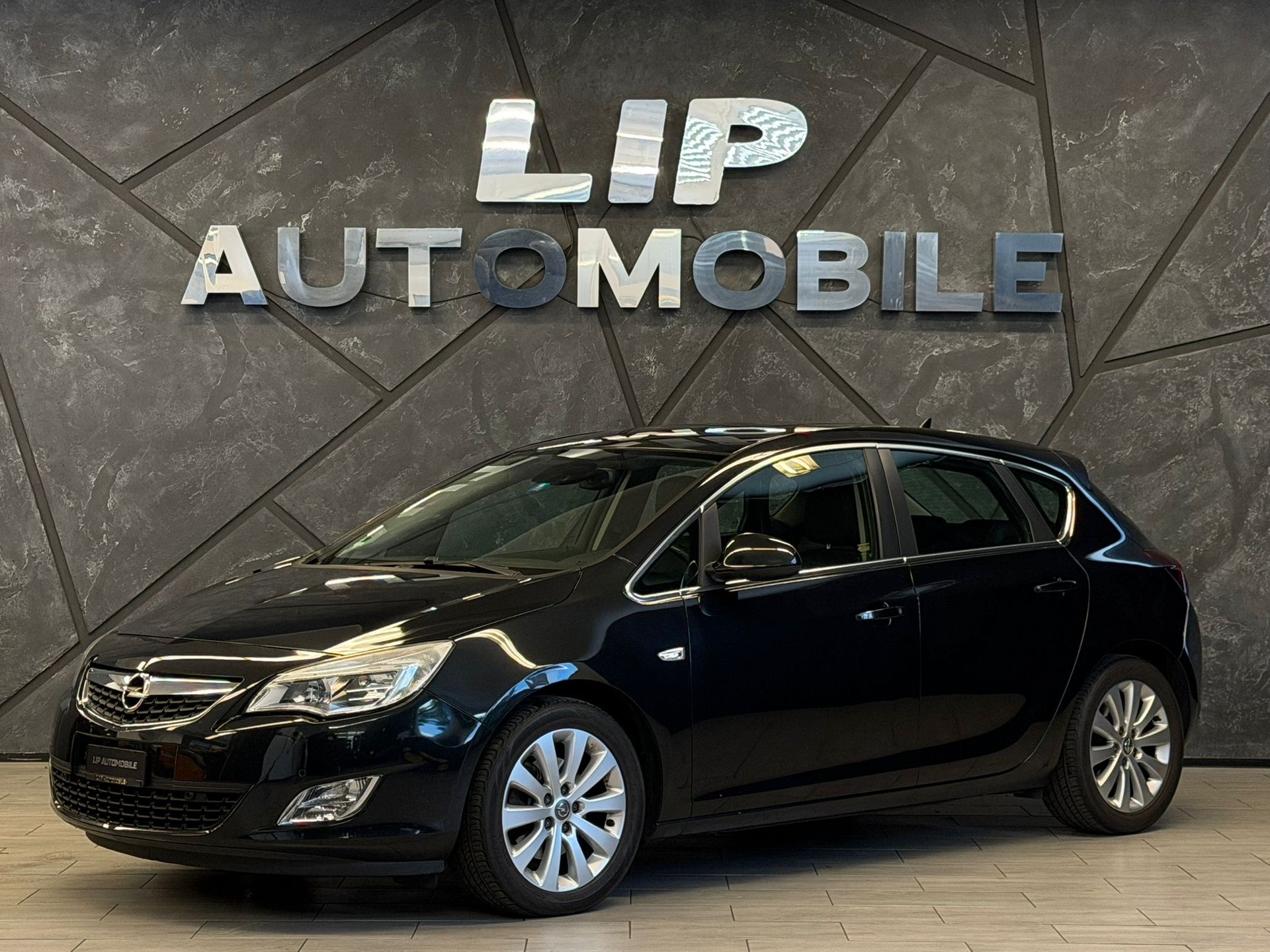 OPEL Astra 1.6i 16V Turbo Enjoy-image-0