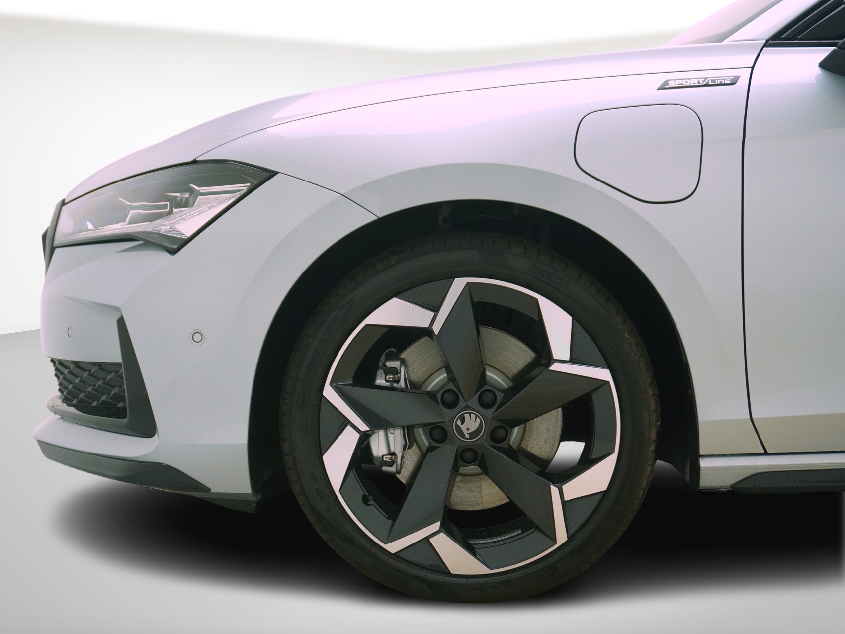 SKODA Superb 1.5 TSI Plug-in-Hybrid Sportline DSG-image-9