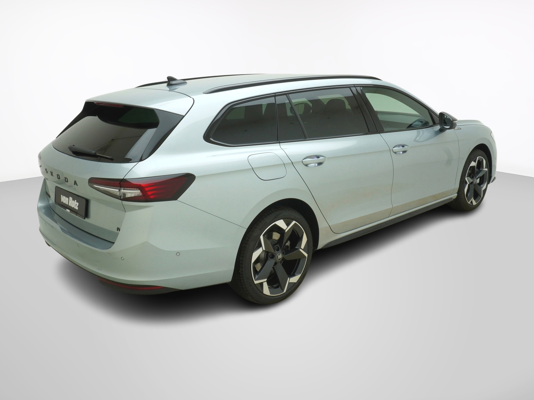 SKODA Superb 1.5 TSI Plug-in-Hybrid Sportline DSG-image-5