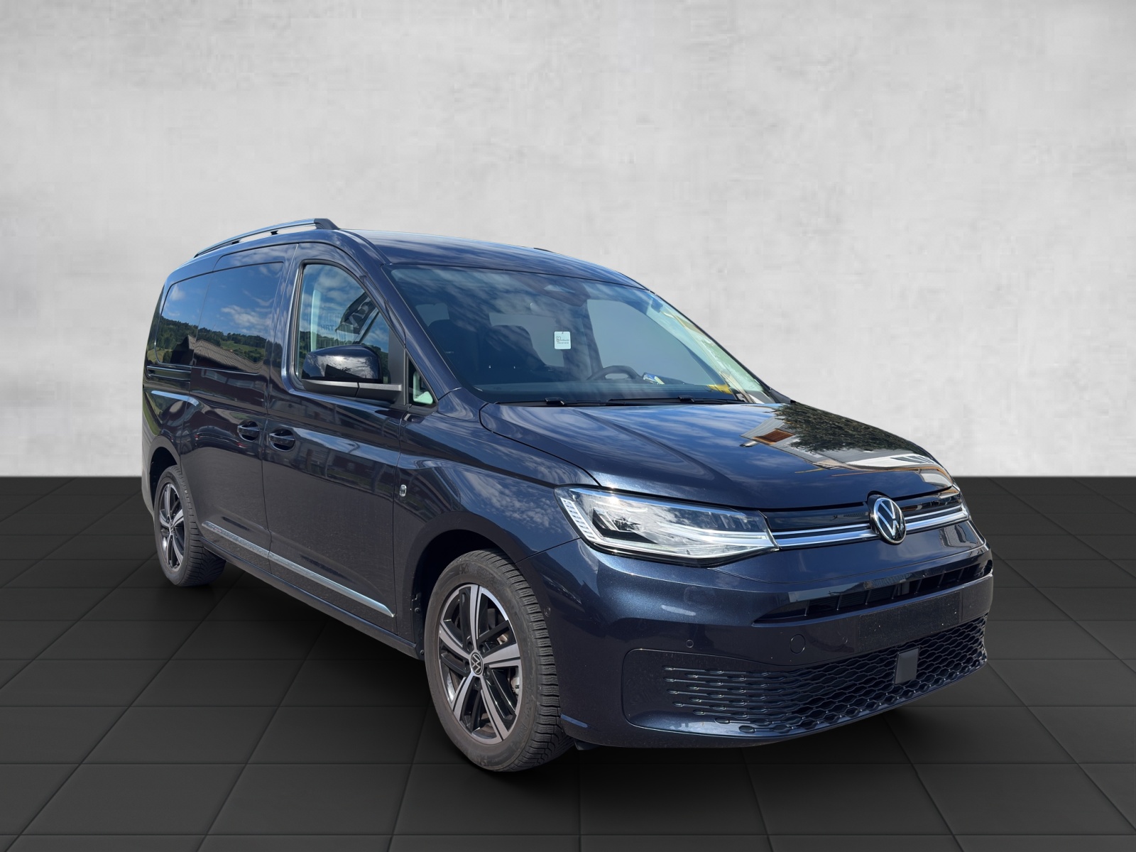VW VW Caddy Maxi Kombi Premium 1.5 TSI DSG Rollstuhltransport 5+1 Plätze-showroom-element-2