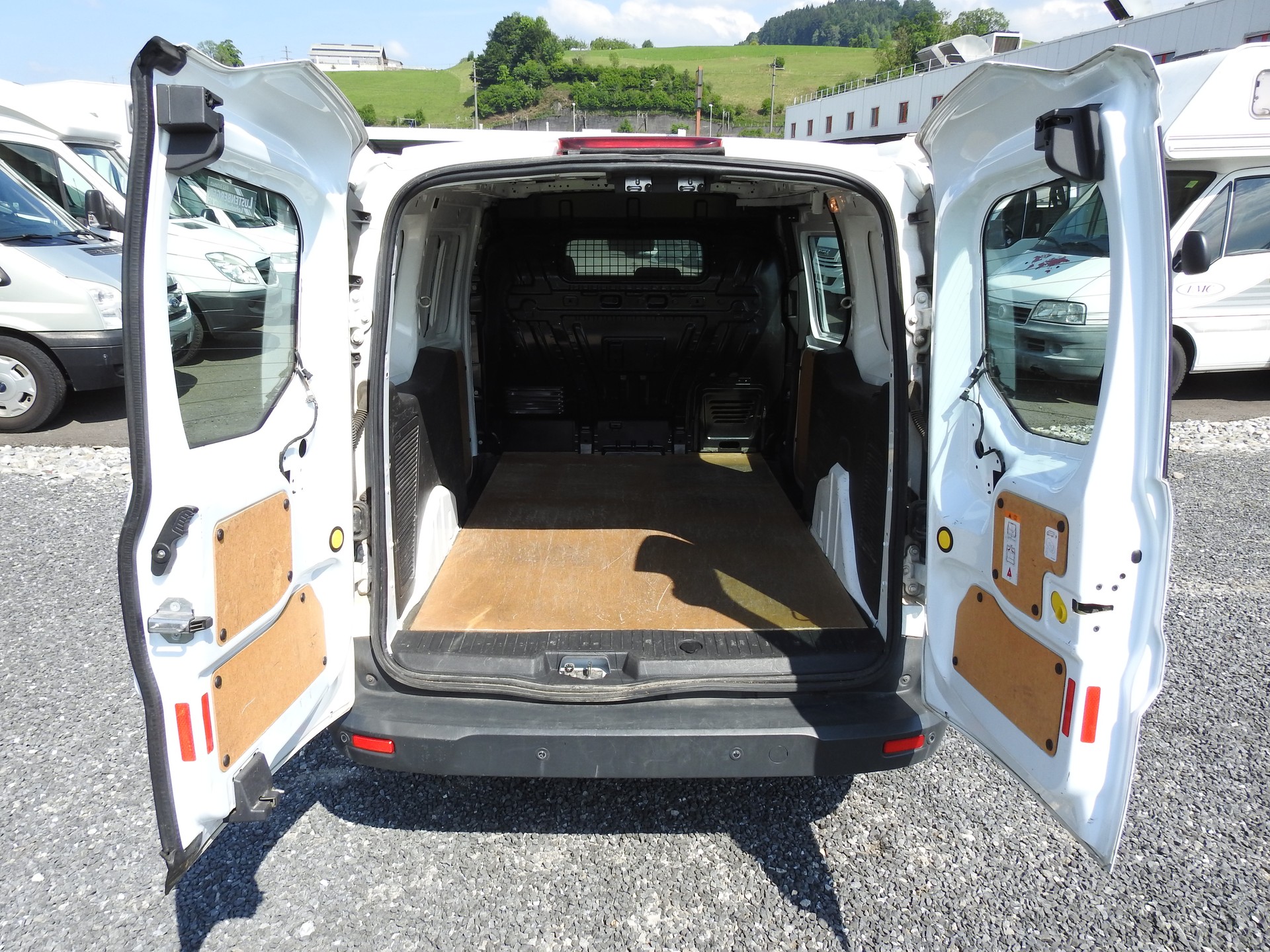 FORD Transit Connect Van T230 1.6 TDCi Ambiente-image-23