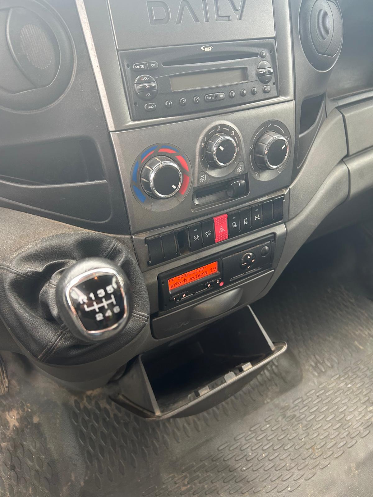 IVECO 50C17V-image-3