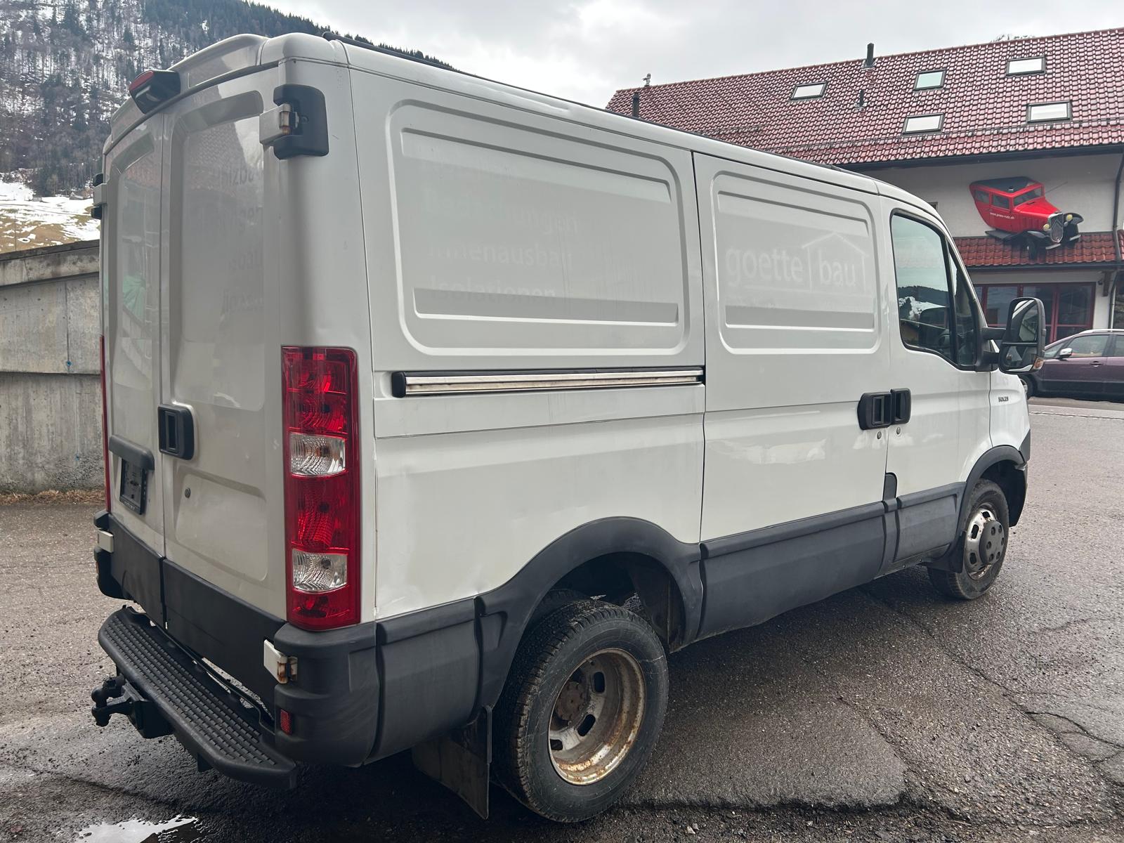 IVECO 50C17V-image-0