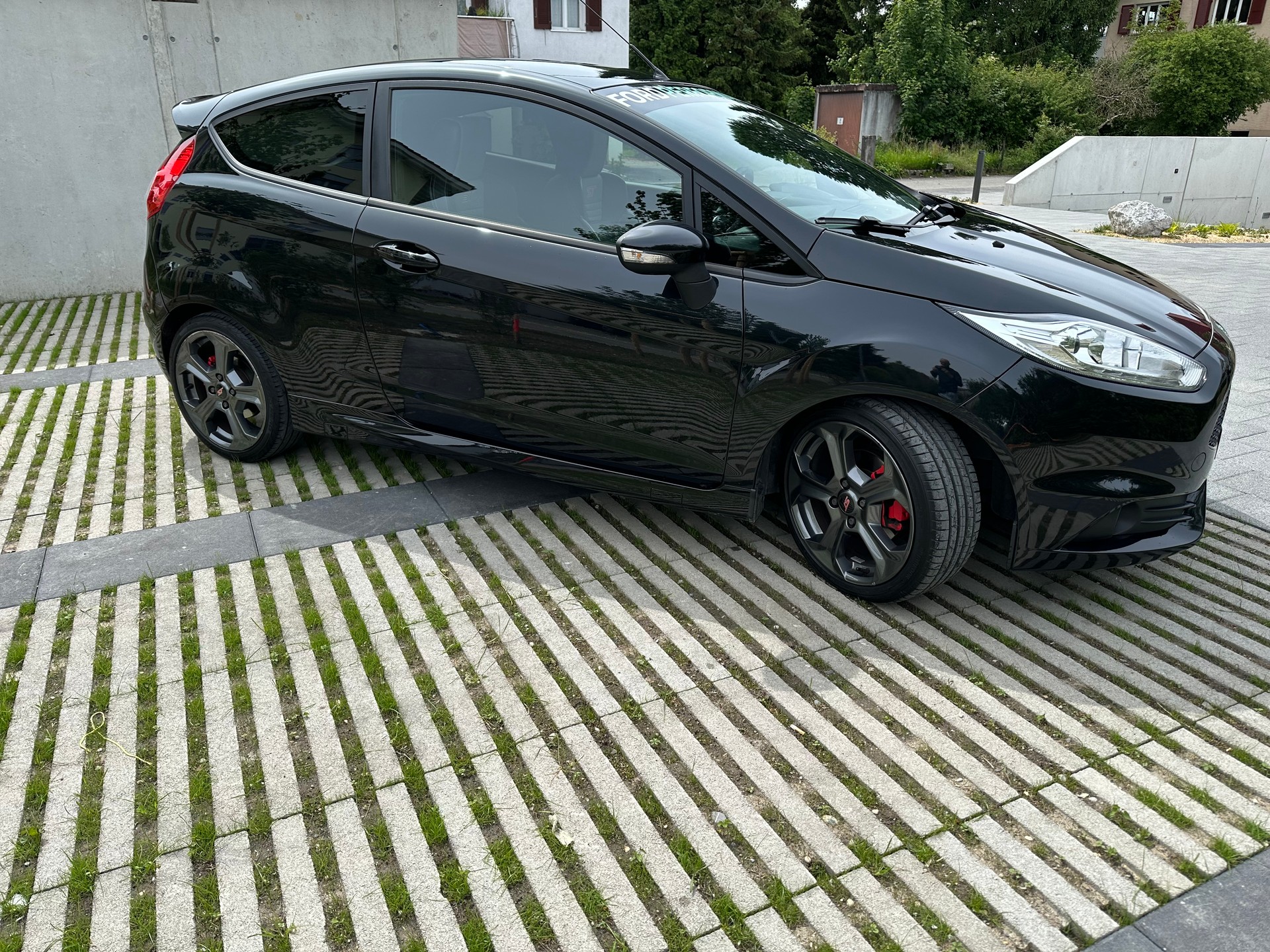 FORD 1.6 EcoB ST-2