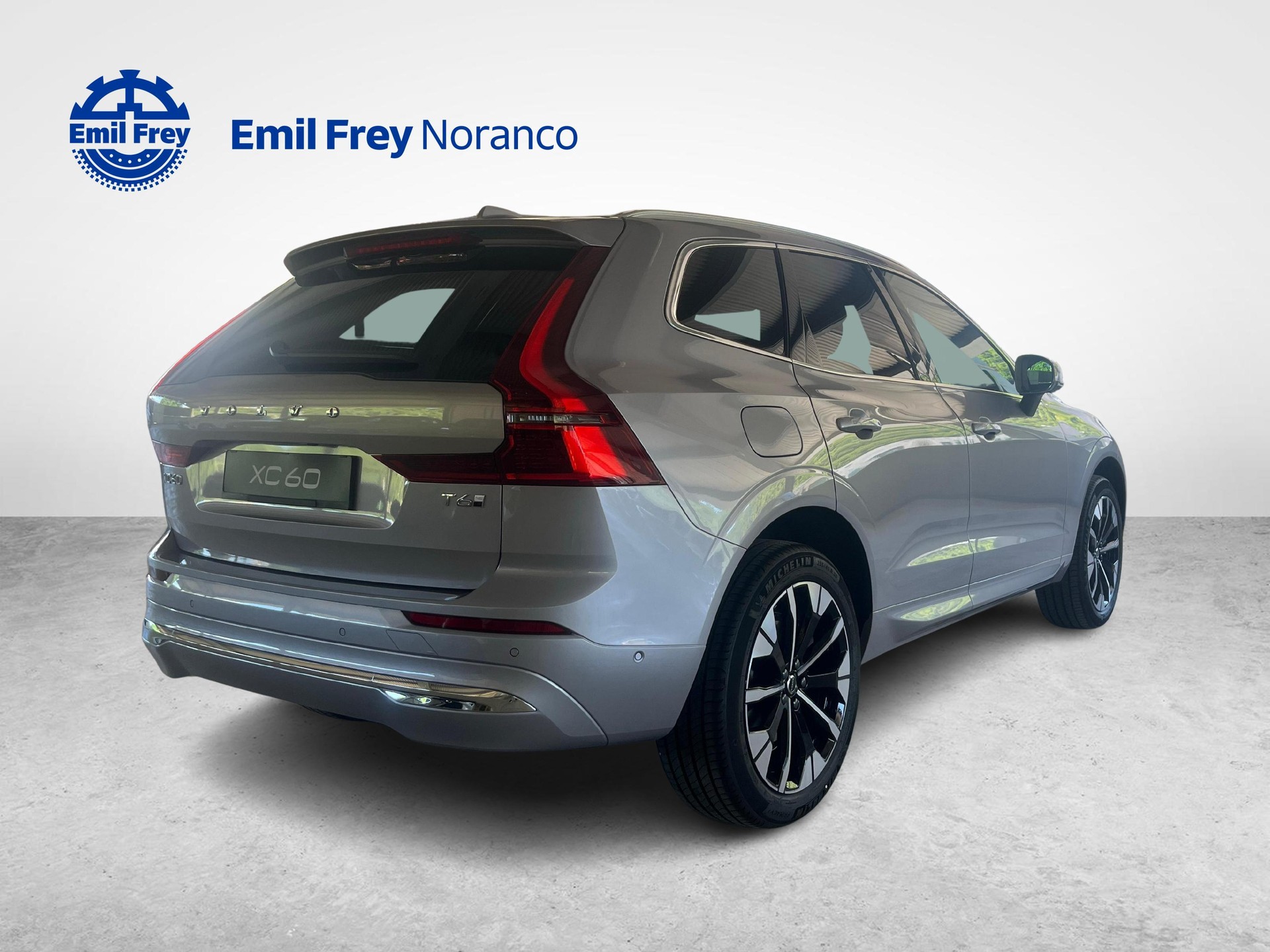 VOLVO XC60 2.0 T6 TE Plus Bright eAWD-image-4