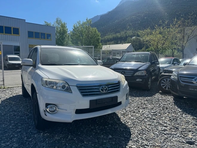 TOYOTA RAV-4 2.0 16V Style Multidrive-image-0