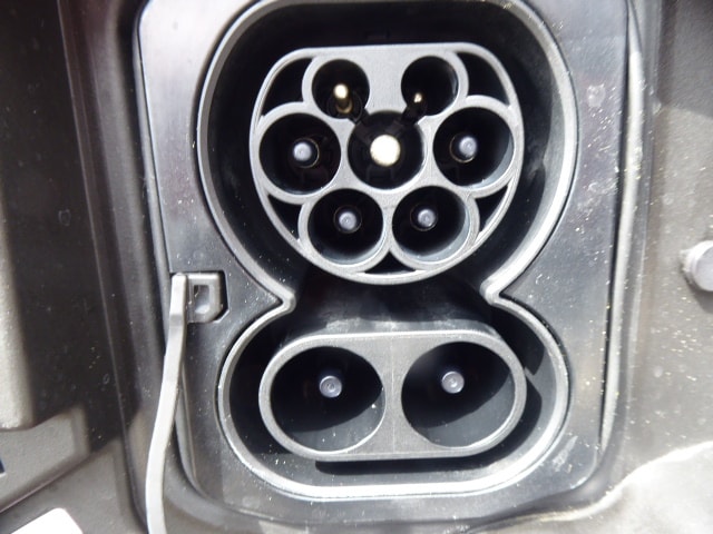 RENAULT Twingo E-Tech 27kWh Techno-image-12