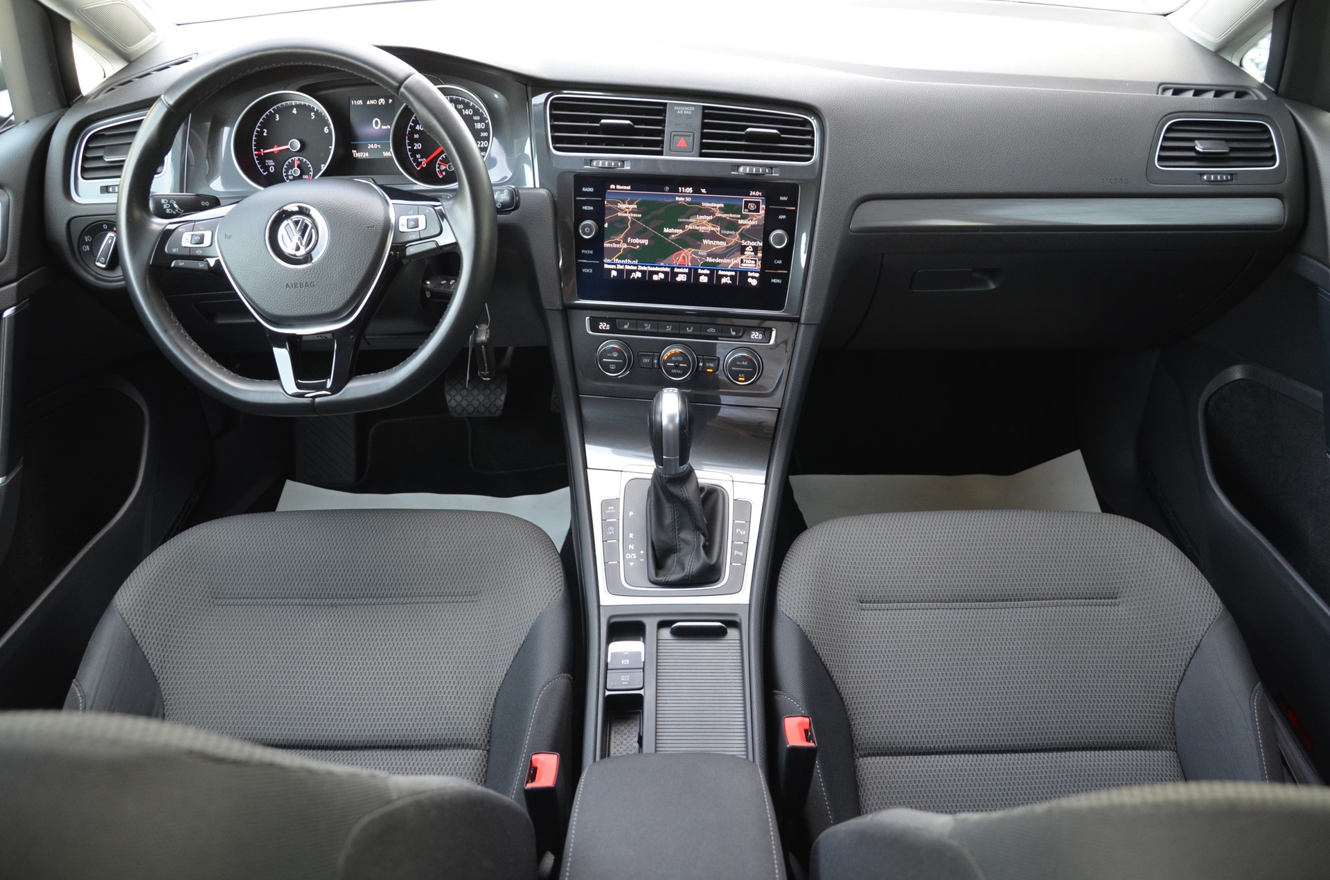 VW Golf 1.5 TSI EVO Comfortline DSG*Frisch ab MFK,1 Jahr oder 20'000km Garantie*-image-10