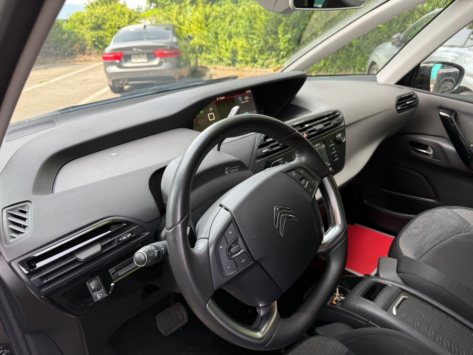 CITROEN C4 Spacetourer 1.5 BlueHDi Feel Edition EAT8-image-14