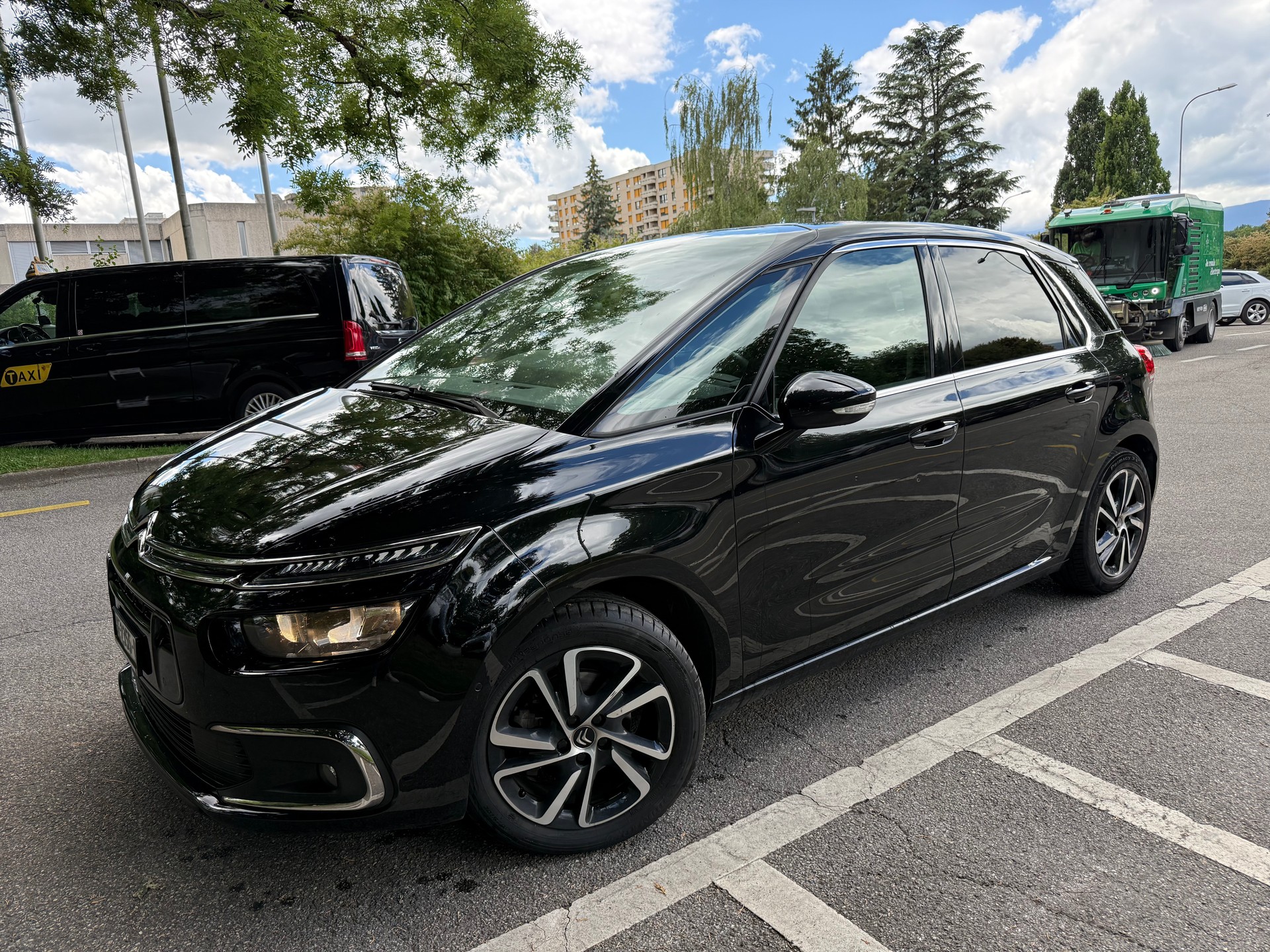 CITROEN C4 Spacetourer 1.5 BlueHDi Feel Edition EAT8-image-21