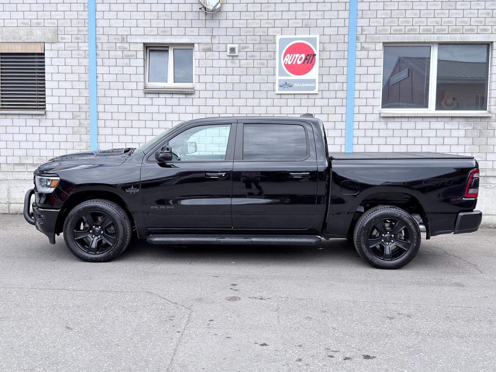 DODGE RAM GT 5.7 HEMI 4x4 Crew Cab-image-8