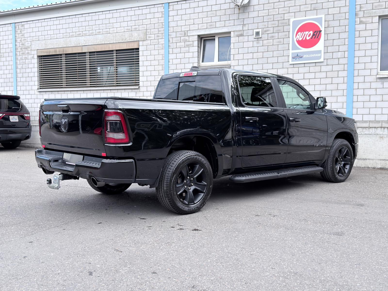 DODGE RAM GT 5.7 HEMI 4x4 Crew Cab-image-13