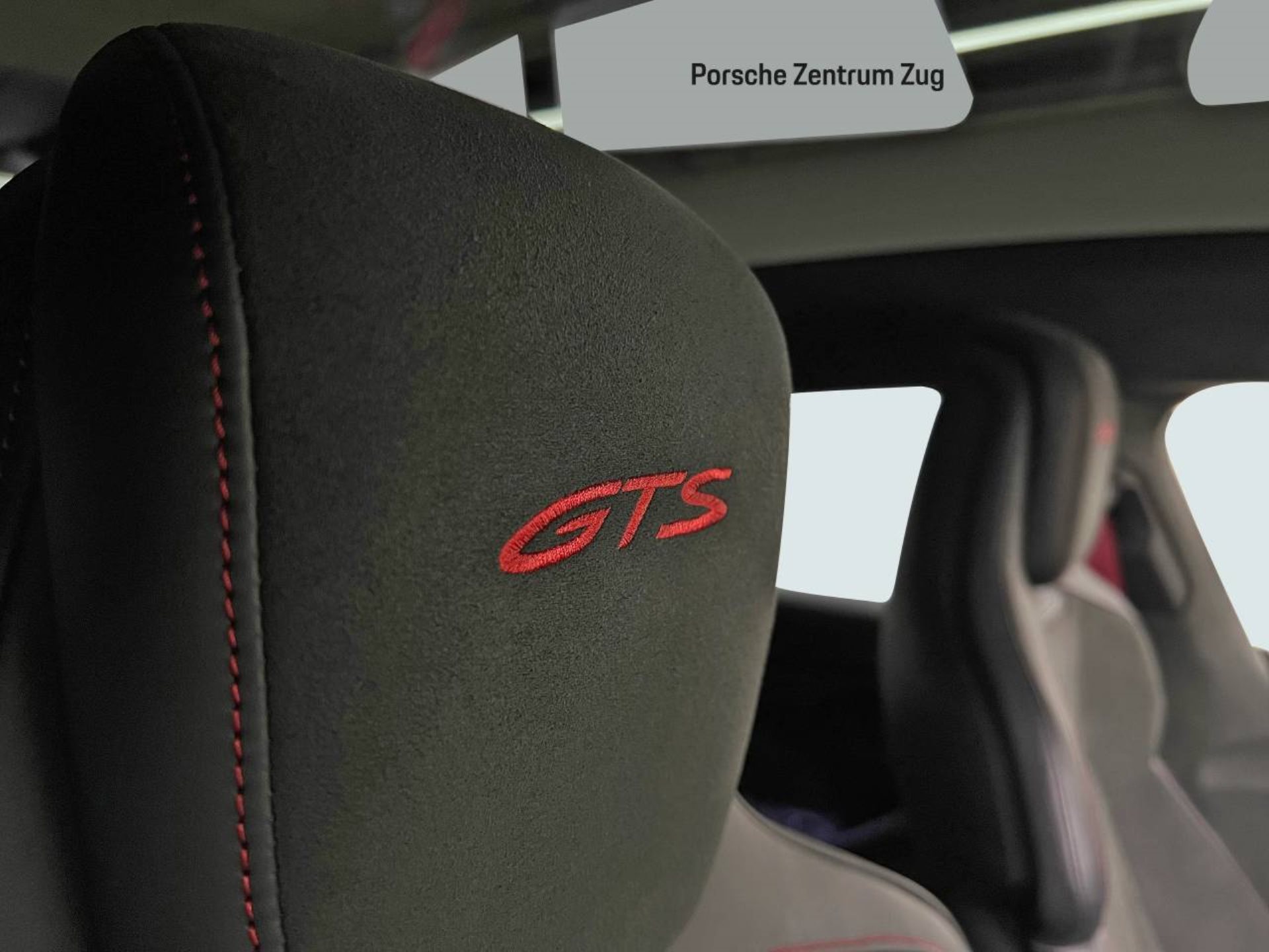 PORSCHE Taycan GTS Sport Turismo-image-21