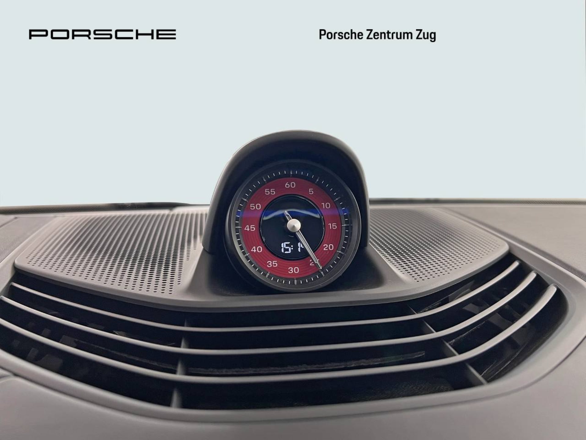 PORSCHE Taycan GTS Sport Turismo-image-25