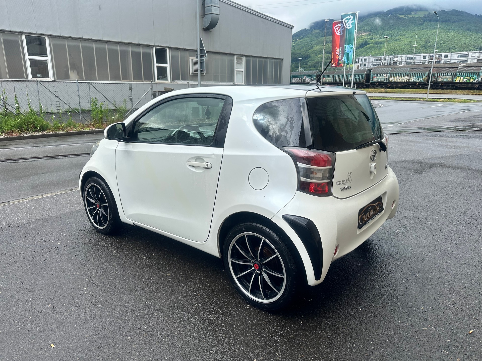 TOYOTA iQ 1.0 VVT-i Multidrive-image-4