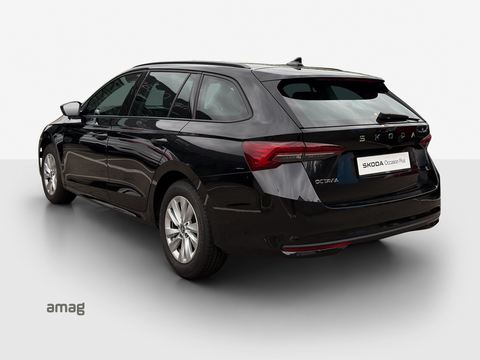 SKODA Octavia Combi 2.0 TDI DSG Selection-image-2