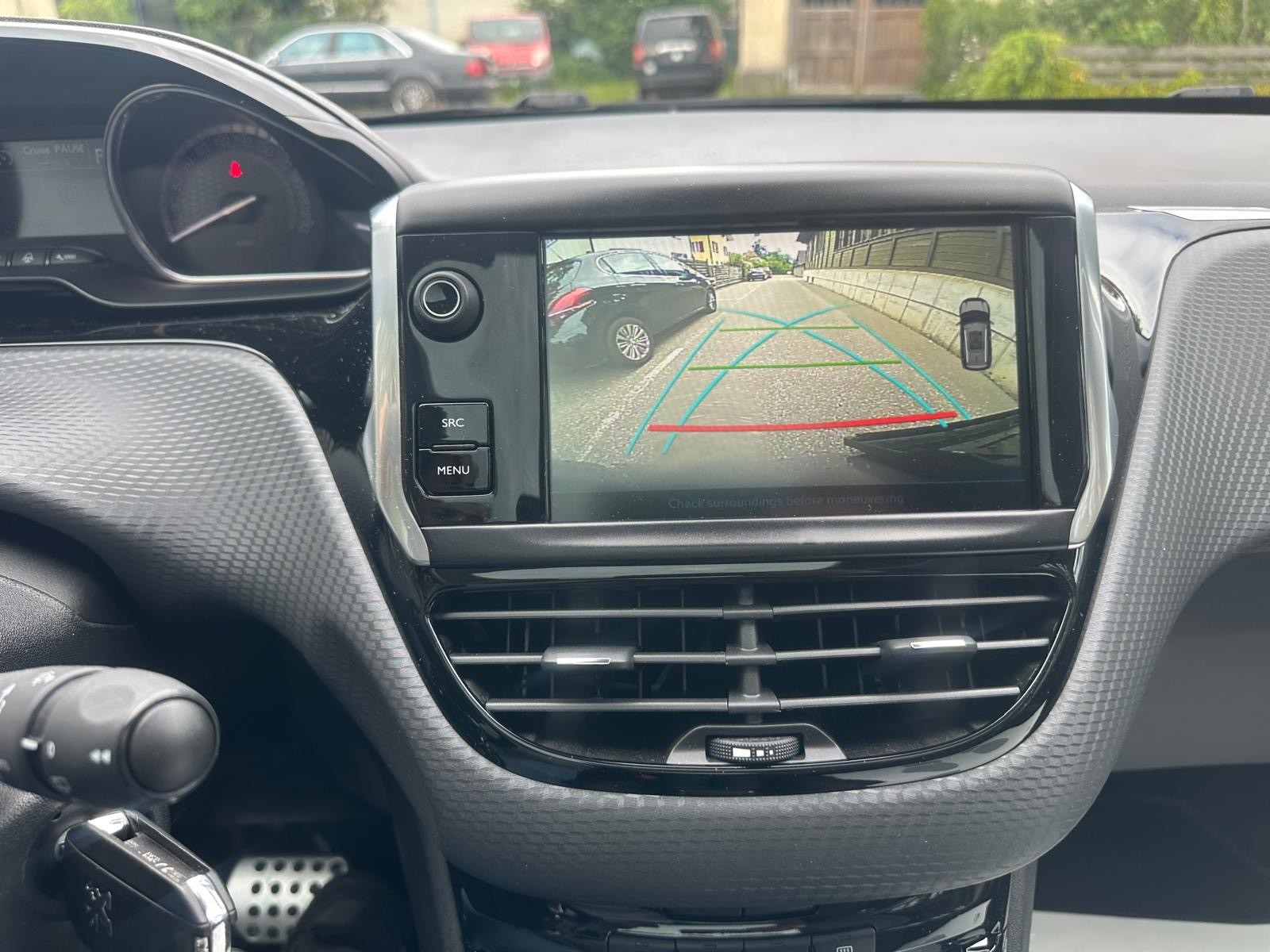 PEUGEOT 2008 1.2 PureTech GT Line EAT6-image-12