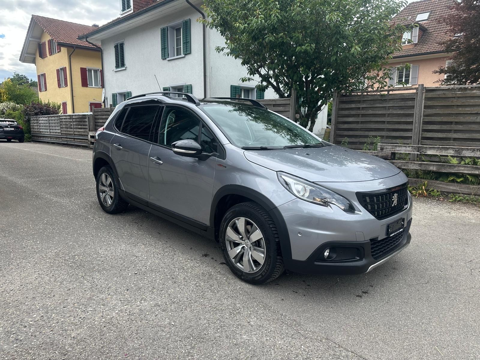 PEUGEOT 2008 1.2 PureTech GT Line EAT6-image-0