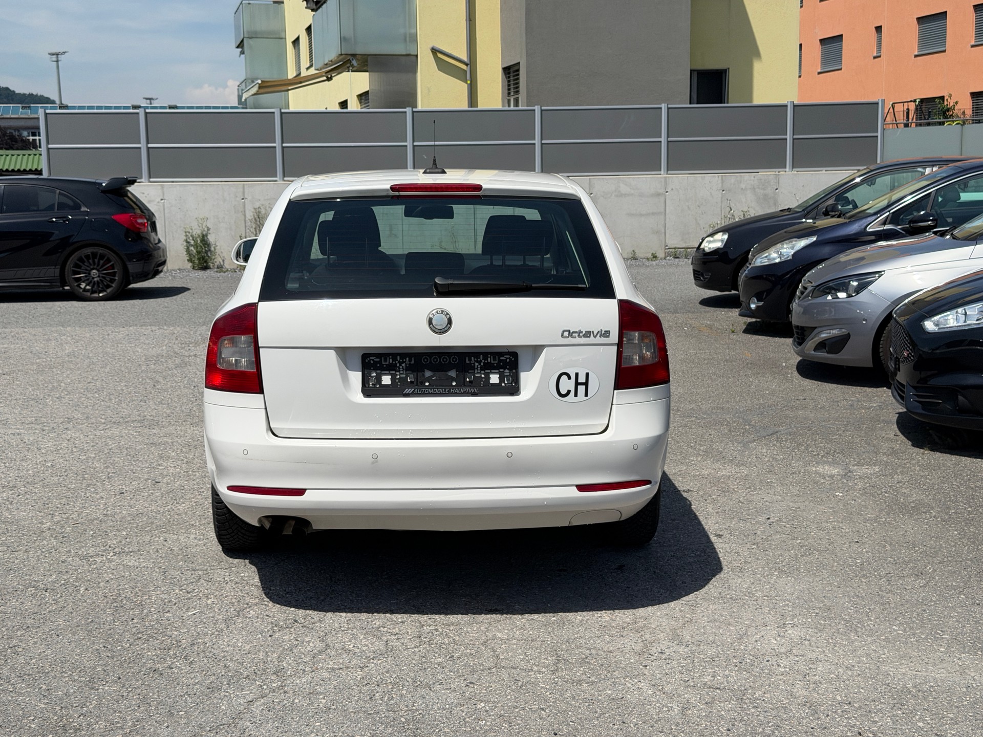 SKODA Octavia Combi 1.8 TSI Swiss Adventure 4x4-image-14