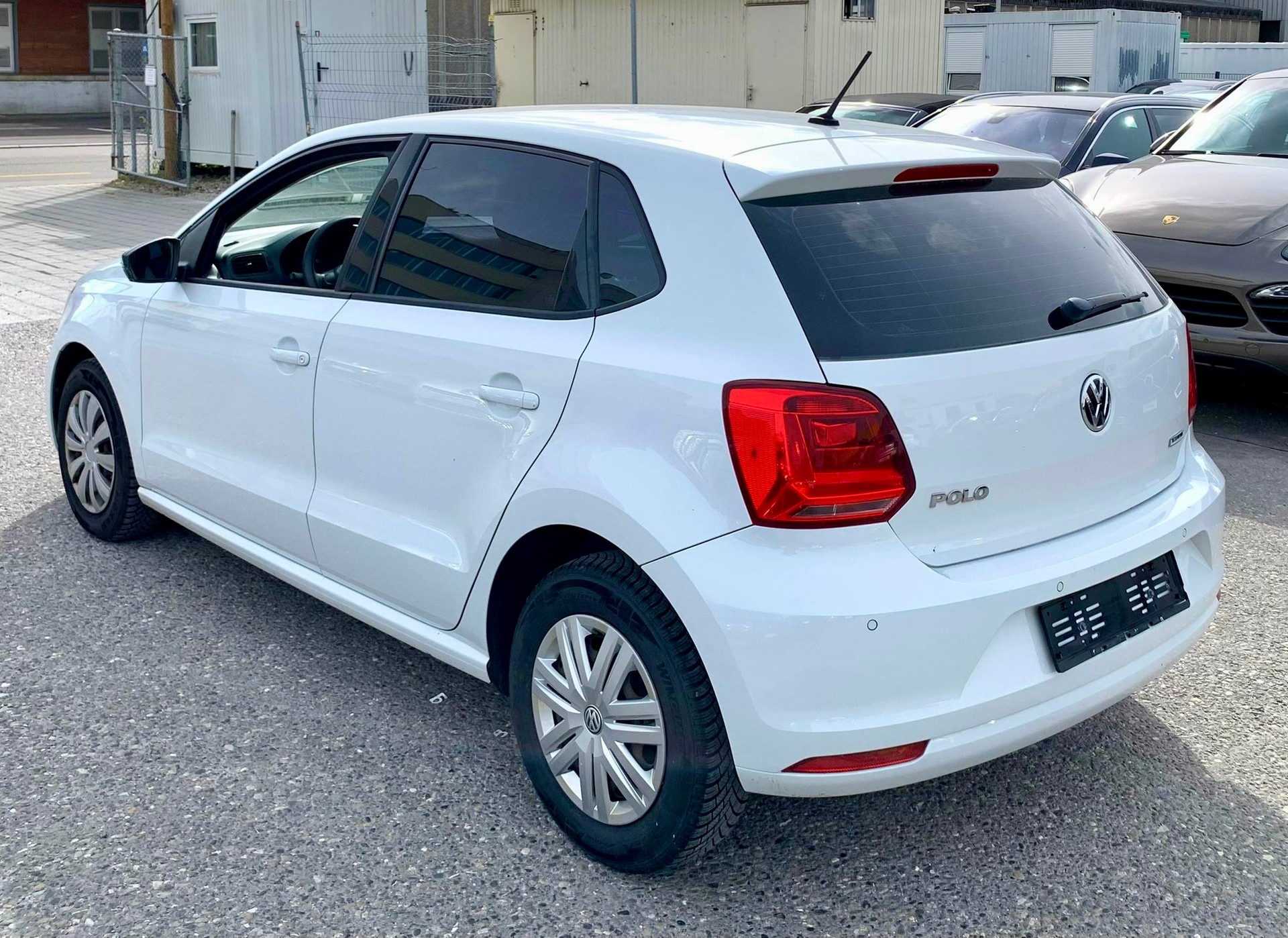 VW Polo 1.0 BMT Trendline (Klima * Multimedia * BO6)-image-4