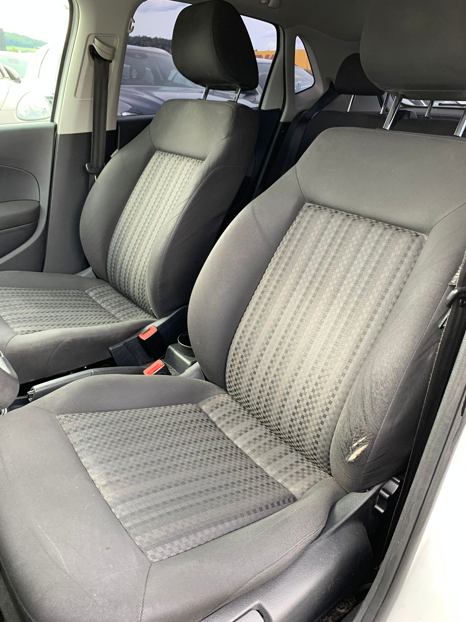 VW Polo 1.0 BMT Trendline (Klima * Multimedia * BO6)-image-13