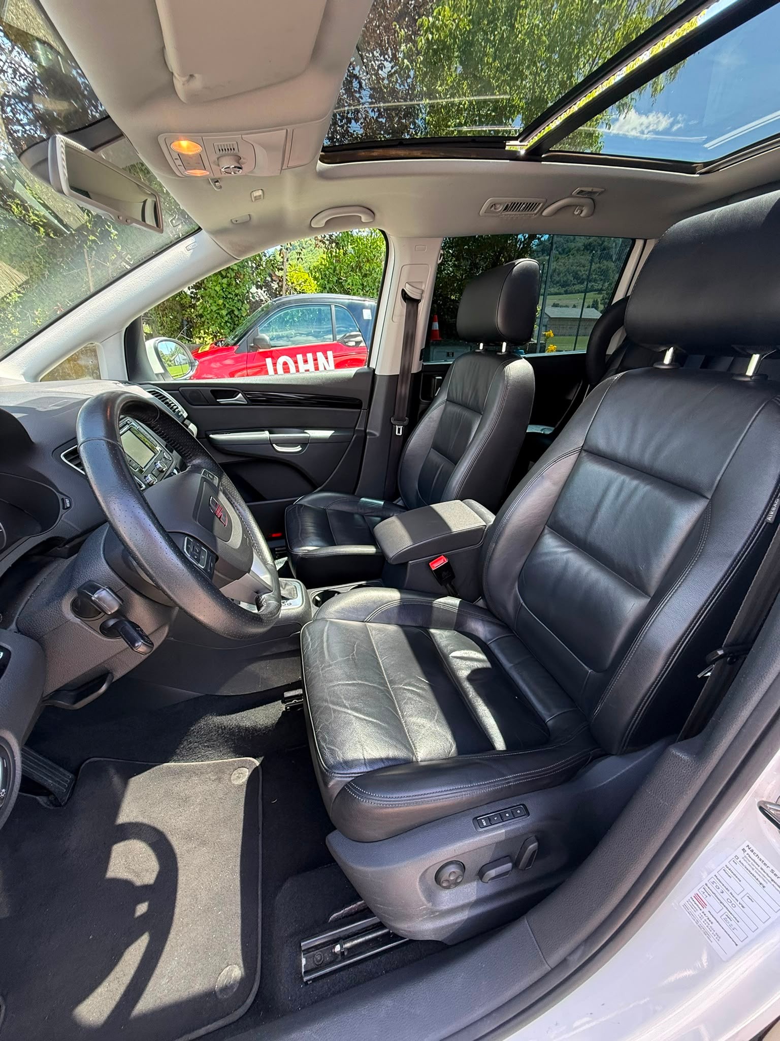 SEAT Alhambra 2.0 TDI Reference Eco DSG-image-8