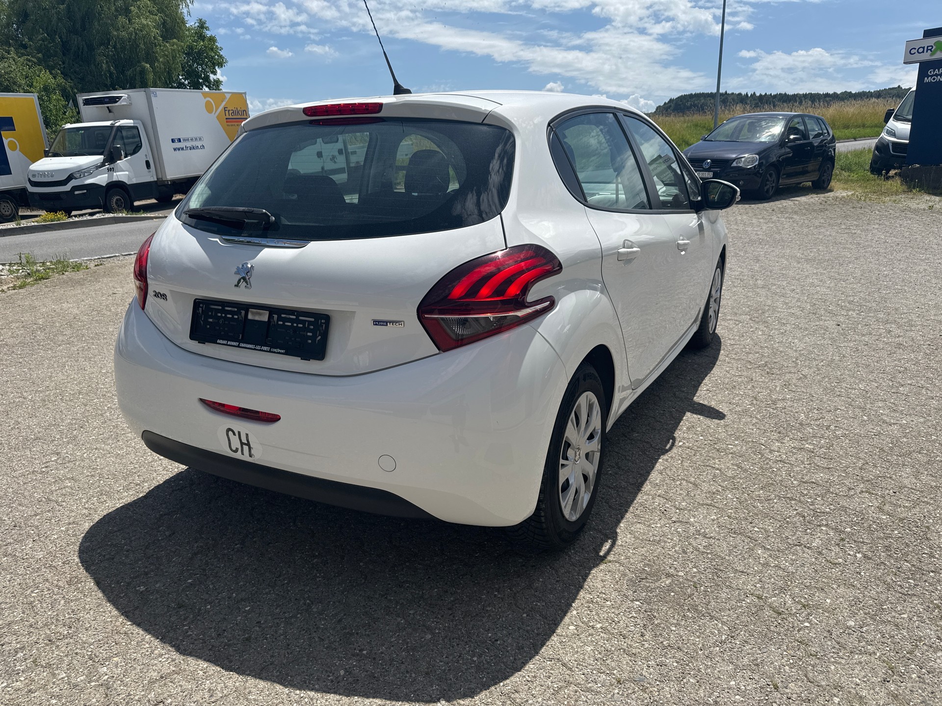 PEUGEOT 208 1.2 PureTech Access-image-2