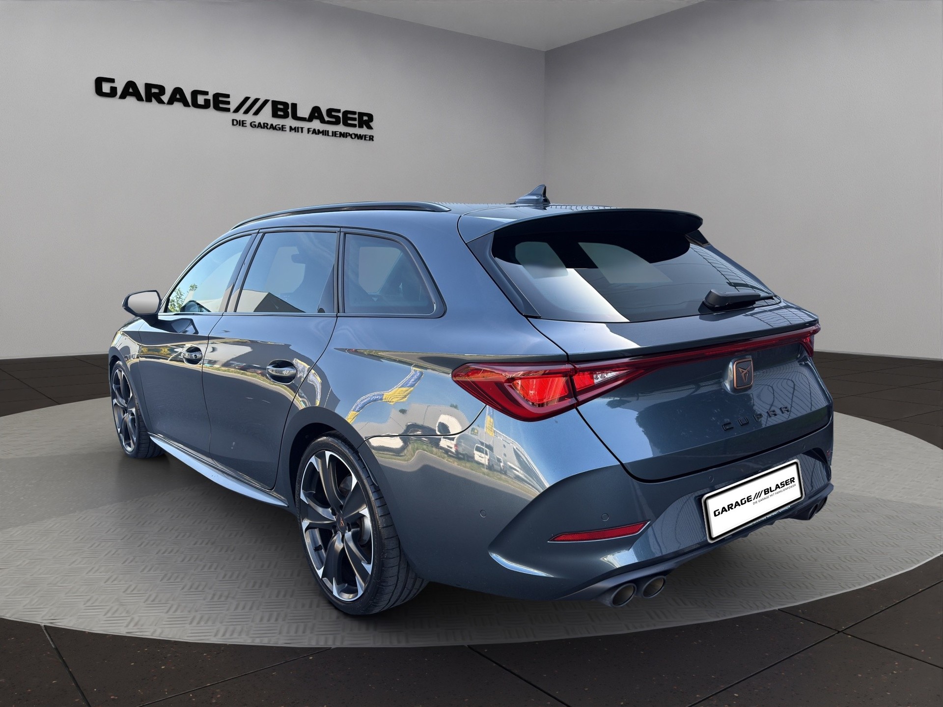 CUPRA LEON ST 2.0 TSI VZ DSG 4Drive-image-2
