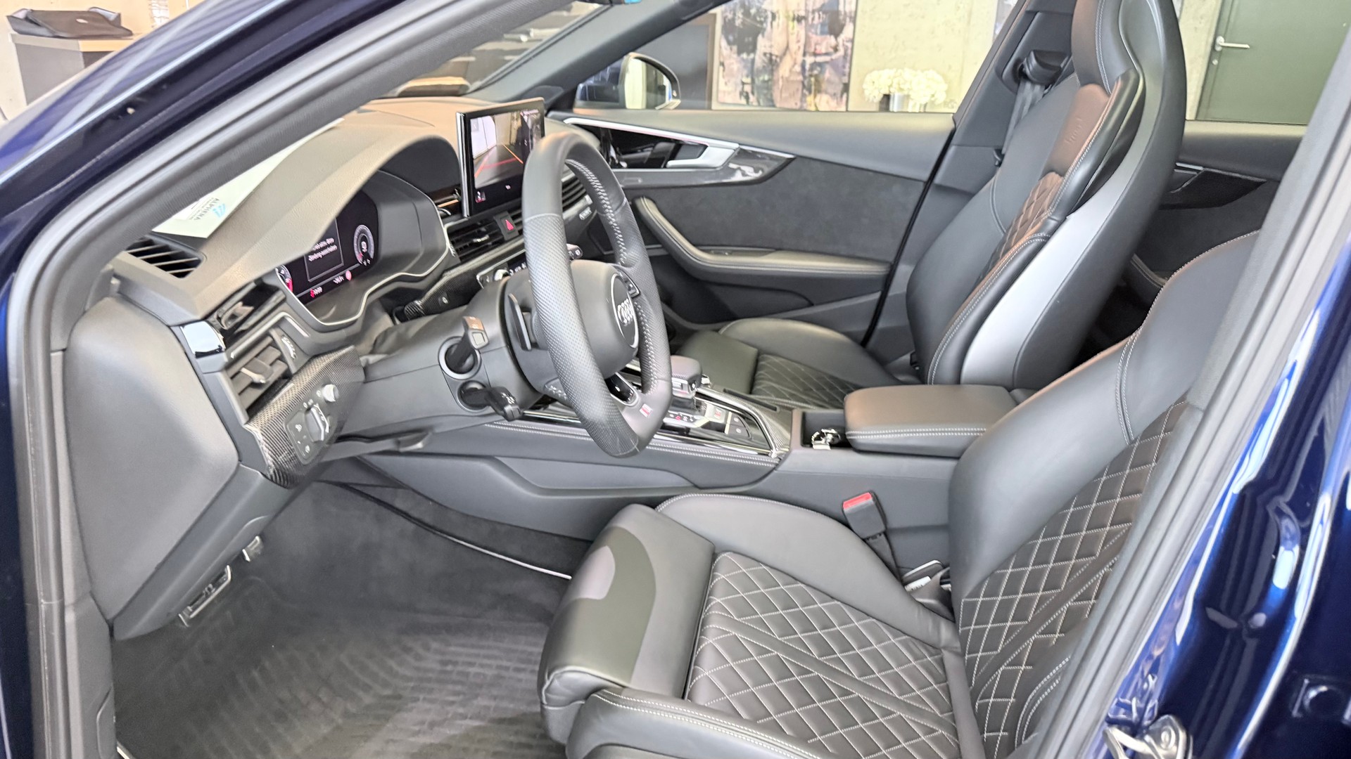 AUDI S4 Avant 3.0 V6 TDI quattro T-Tronic-image-10