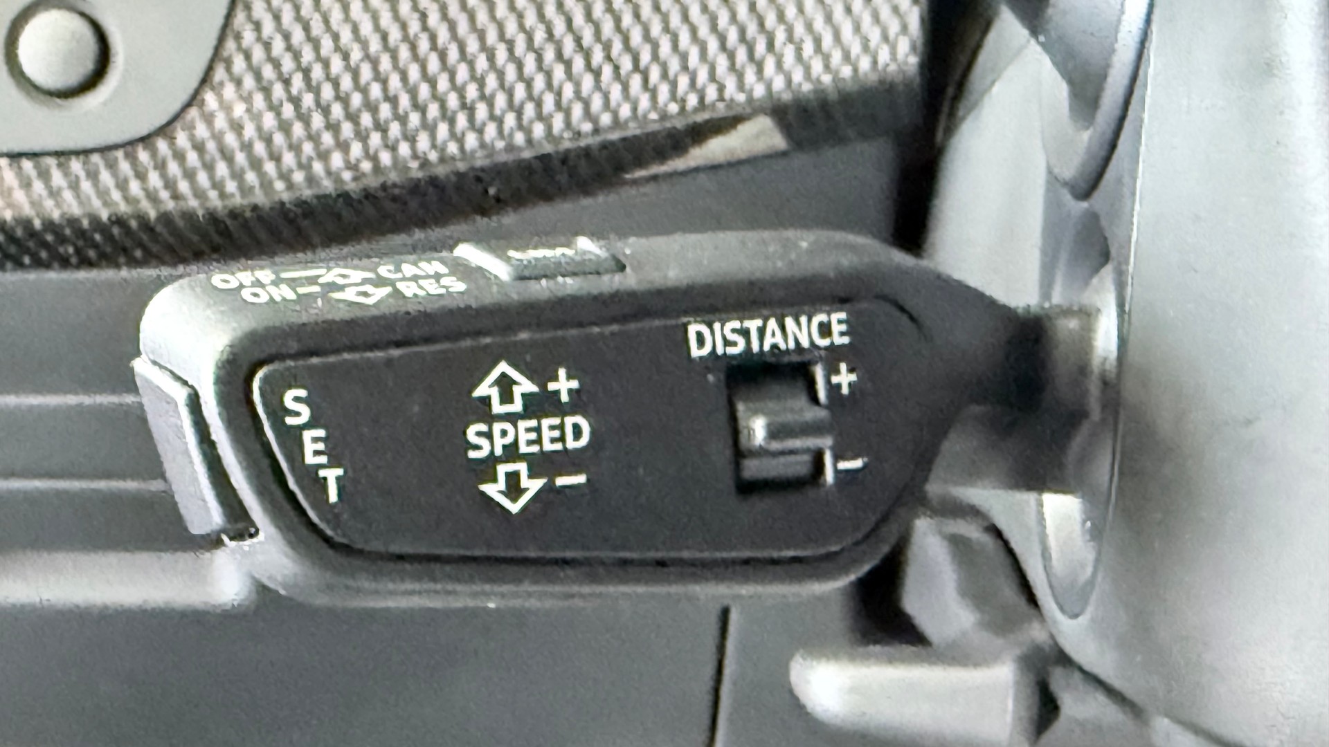 AUDI S4 Avant 3.0 V6 TDI quattro T-Tronic-image-17